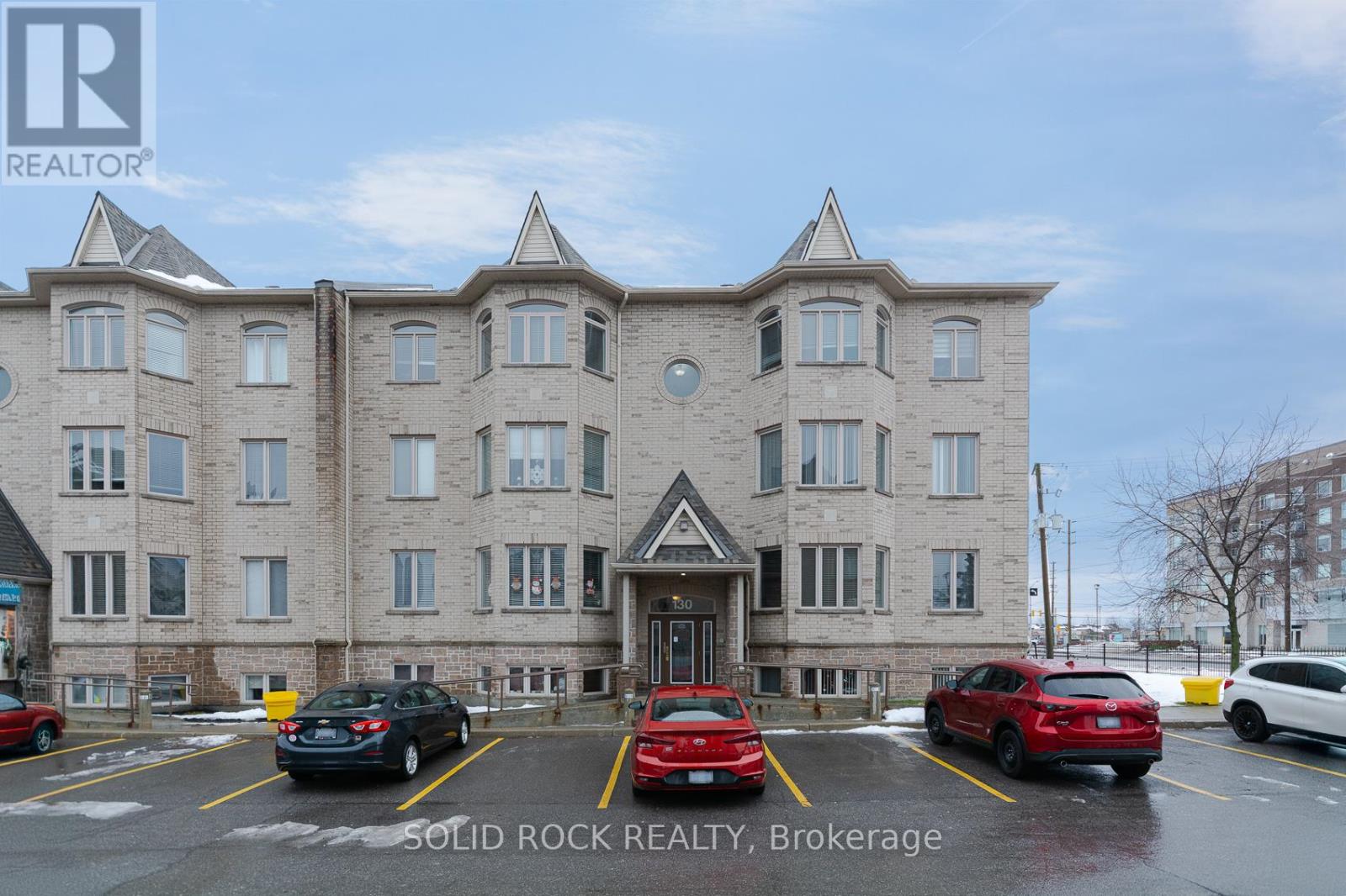 2 - 130 BRIARGATE, Ottawa, Ontario