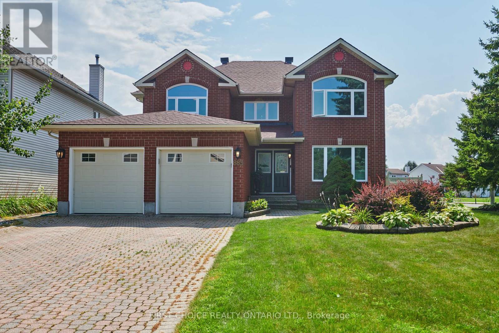 883 CLEARCREST CRESCENT, Ottawa, Ontario