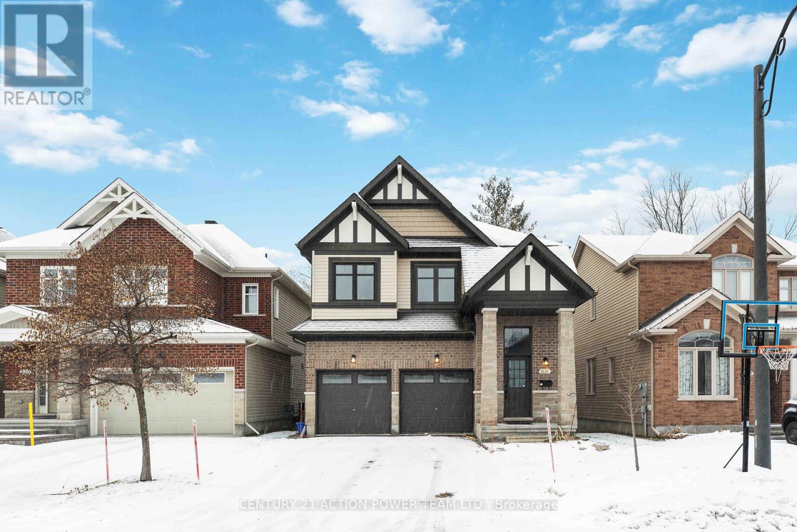 831 CONTOUR STREET, Ottawa, Ontario