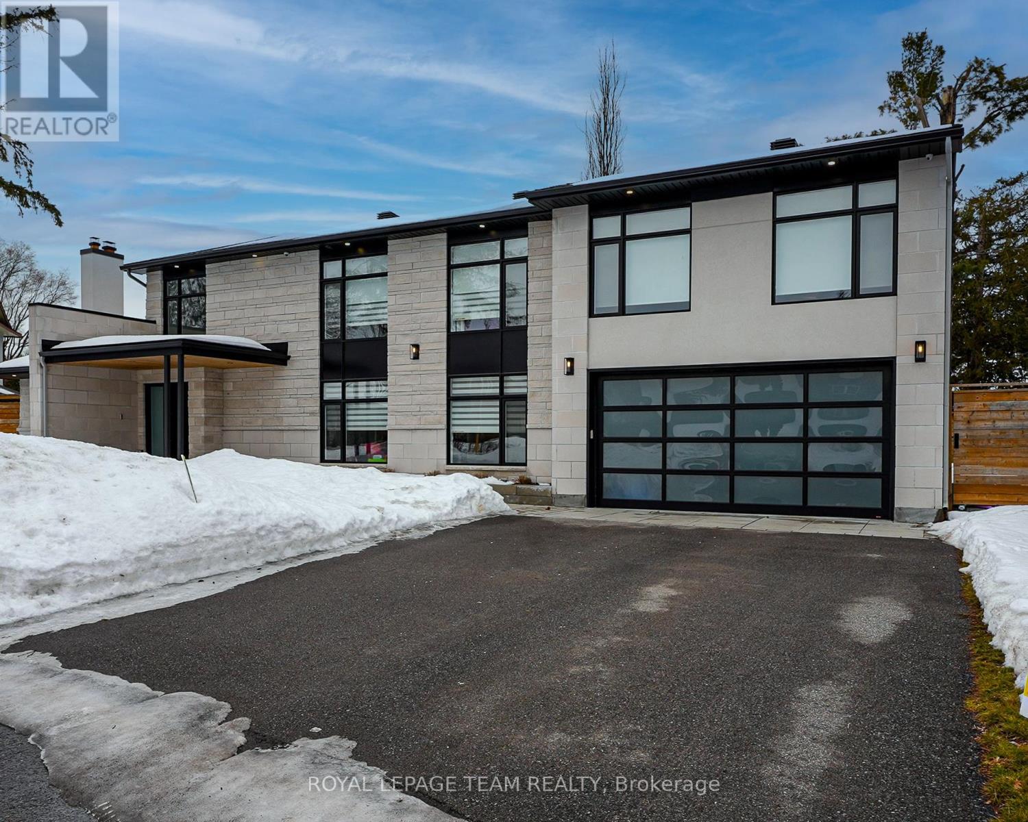 3 BRIDLE COURT, Ottawa, Ontario