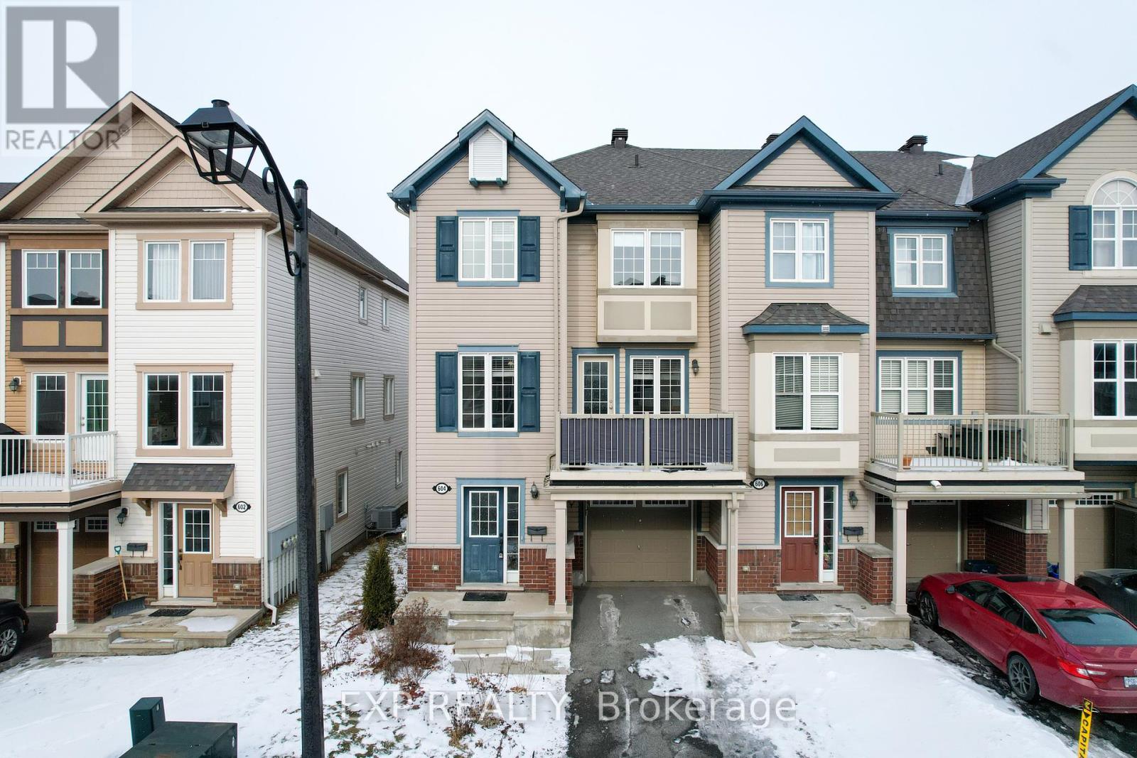 604 MEADOWCREEK CIRCLE, Ottawa, Ontario