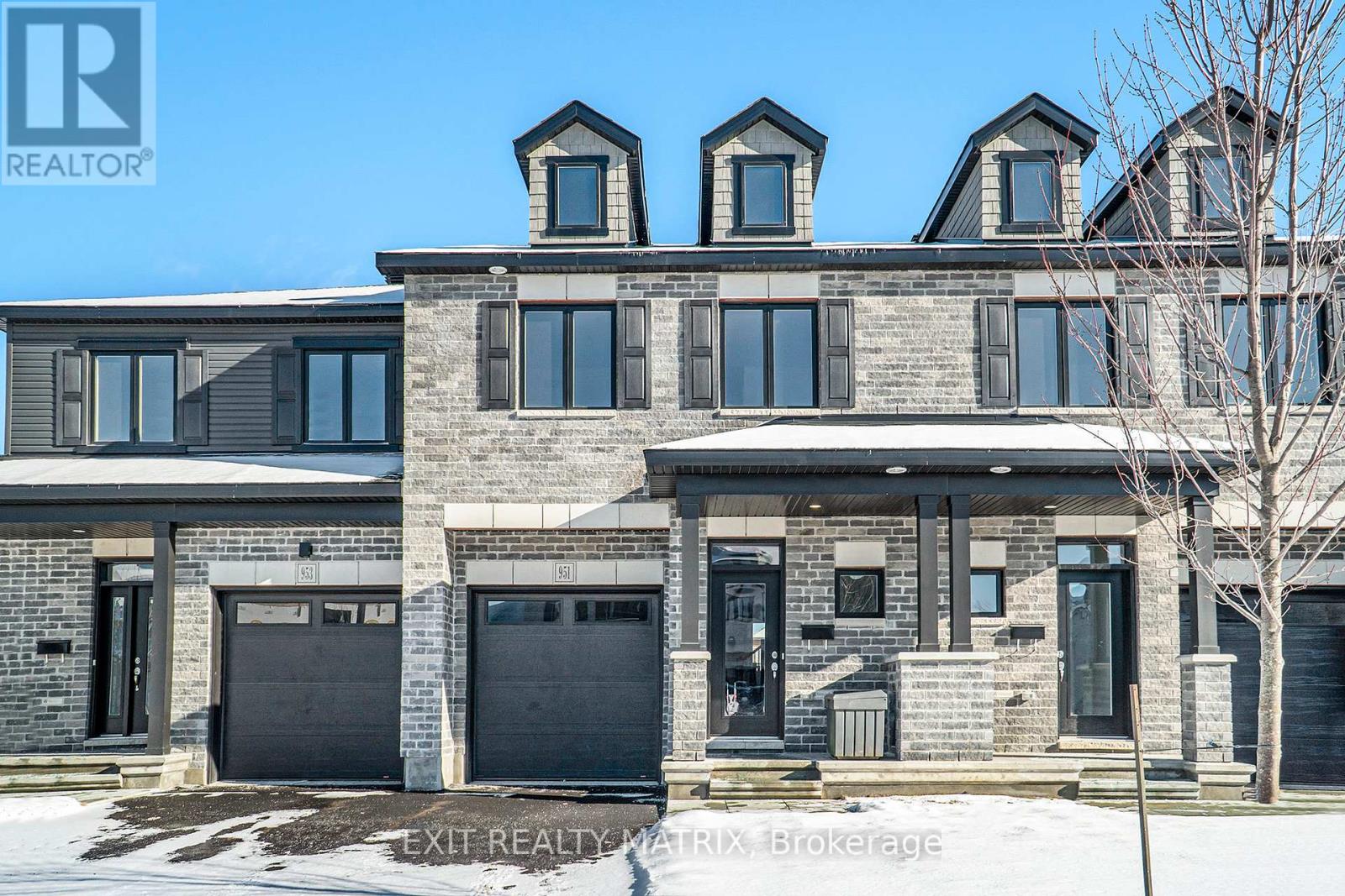 951 COLOGNE STREET, Russell, Ontario