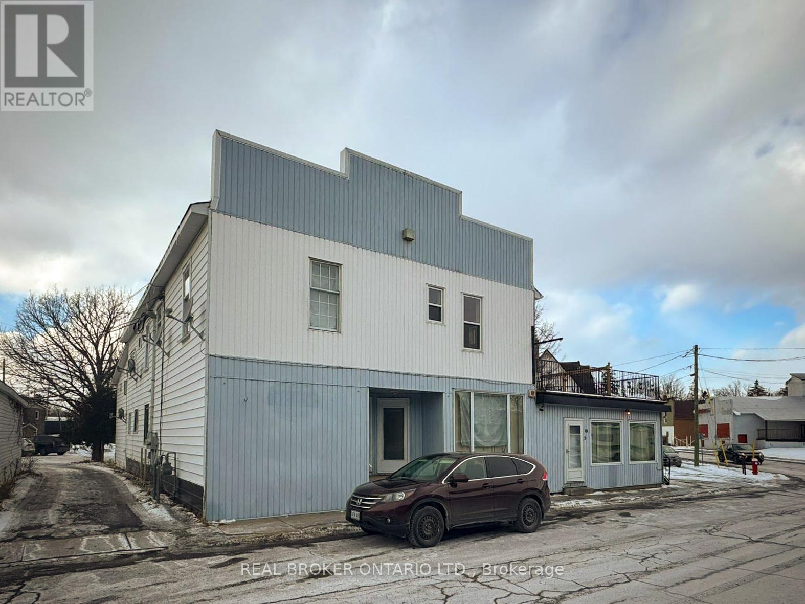 20 KING STREET, North Dundas, Ontario