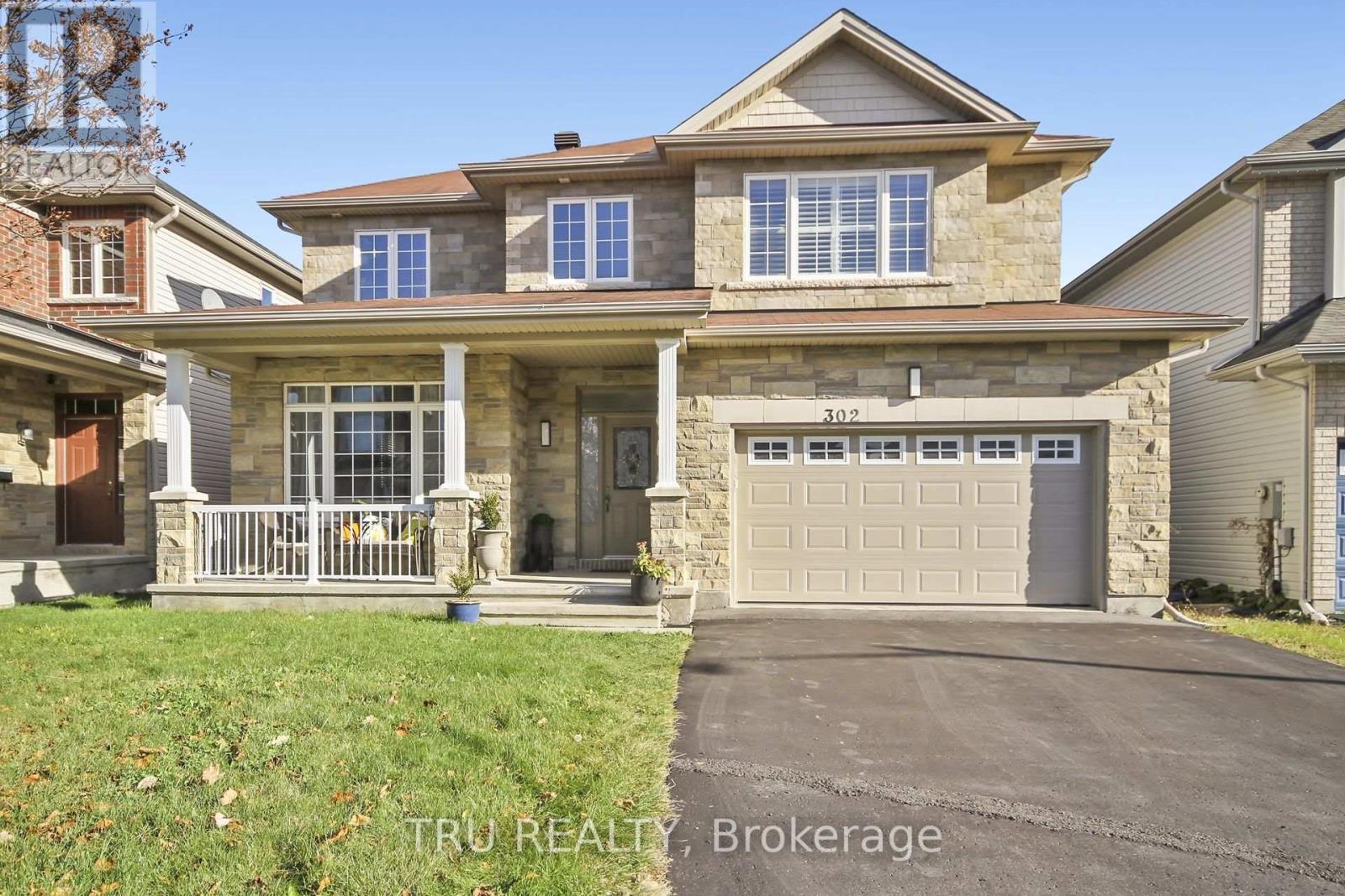 302 SADDLERIDGE DRIVE, Ottawa, Ontario