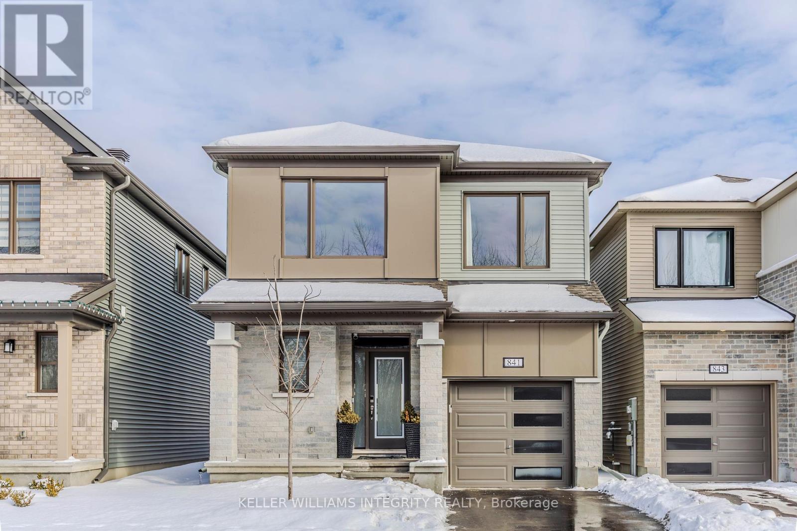 841 DERREEN AVENUE, Ottawa, Ontario