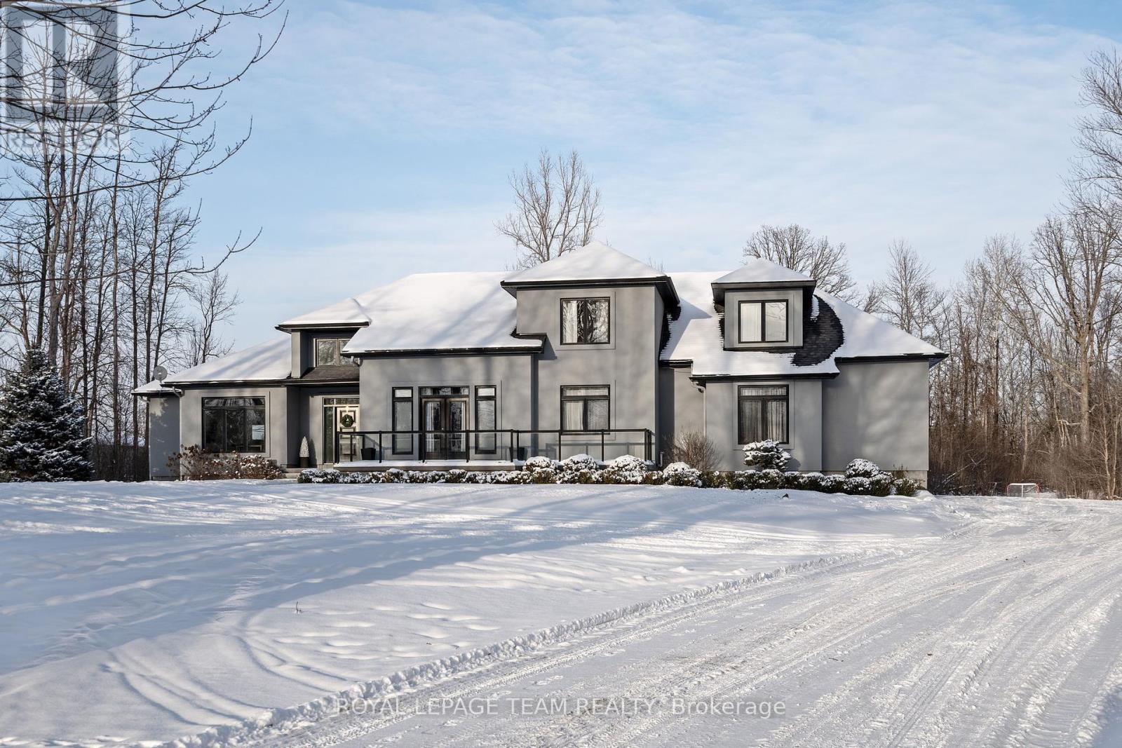 1700 PETER ROBINSON ROAD, Ottawa, Ontario