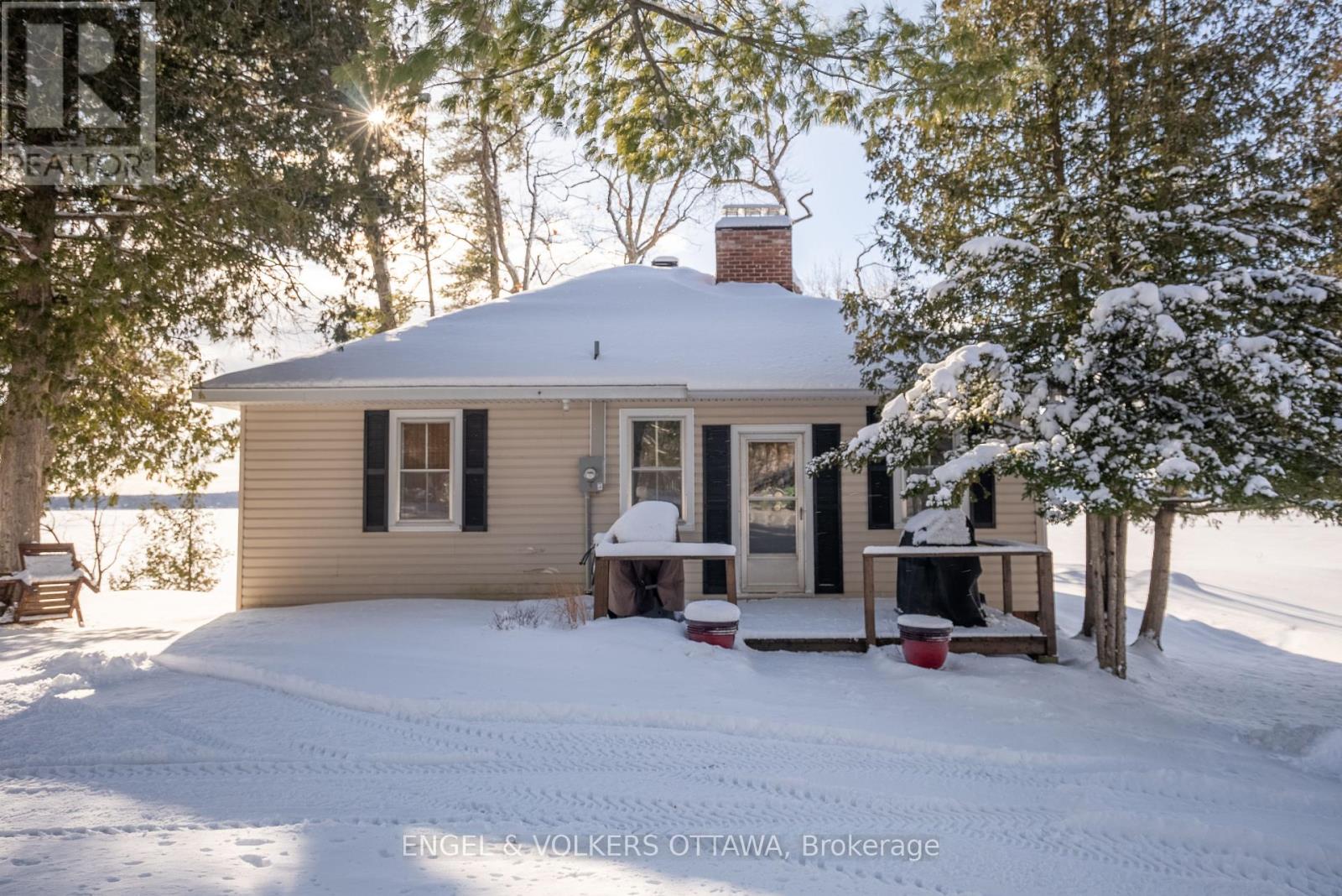 5349 CALABOGIE ROAD, Greater Madawaska, Ontario