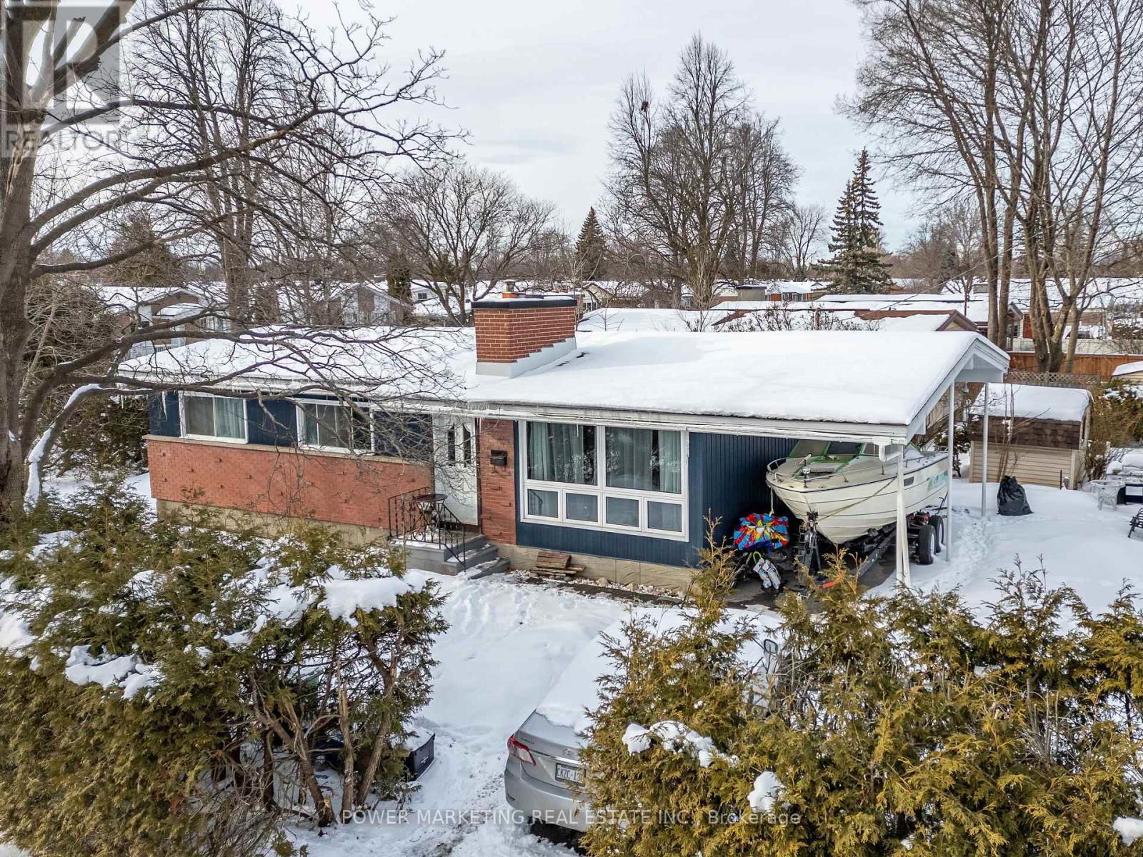 935 GOREN AVENUE, Ottawa, Ontario