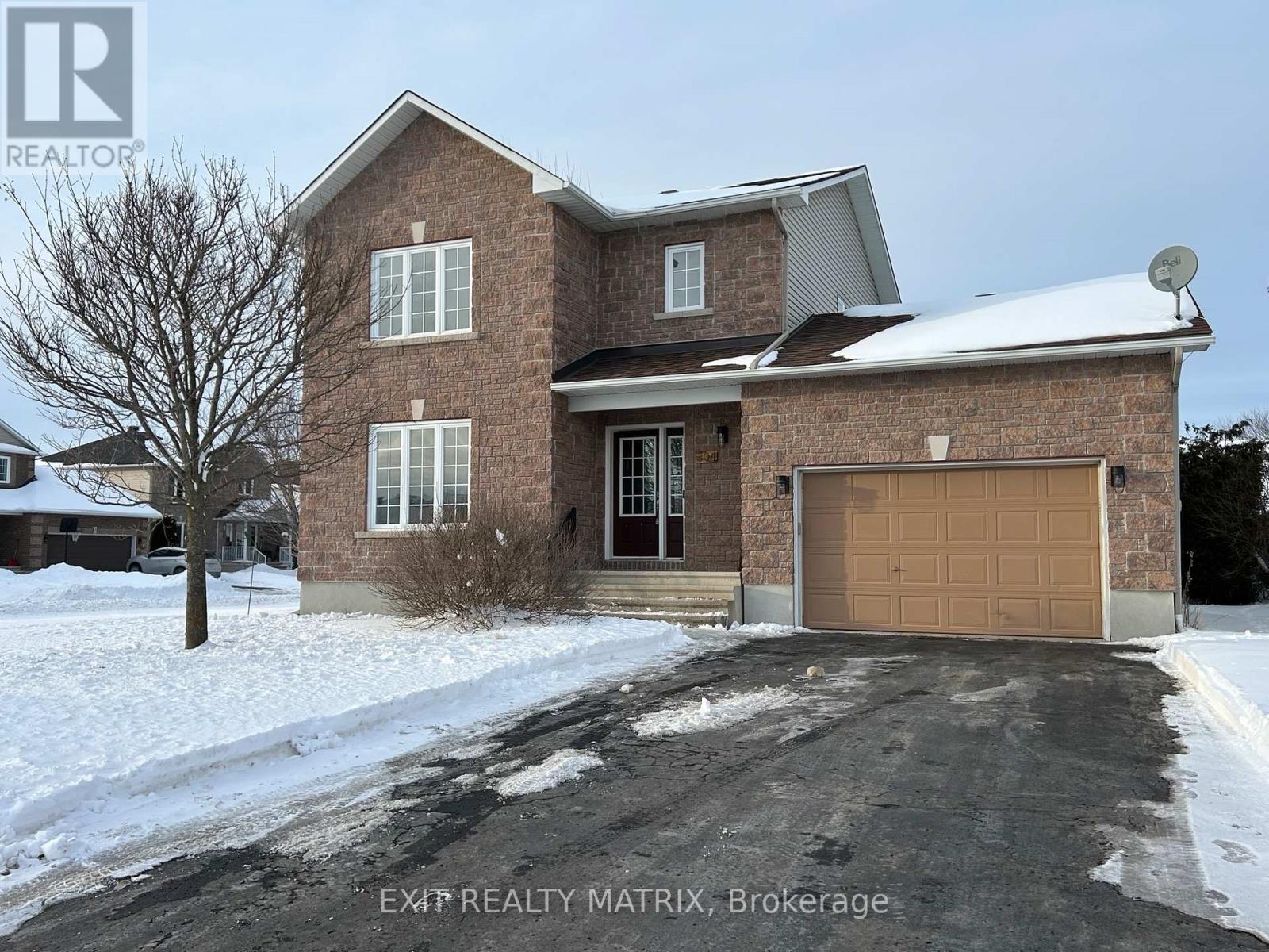 304 CENTENAIRE STREET, Russell, Ontario