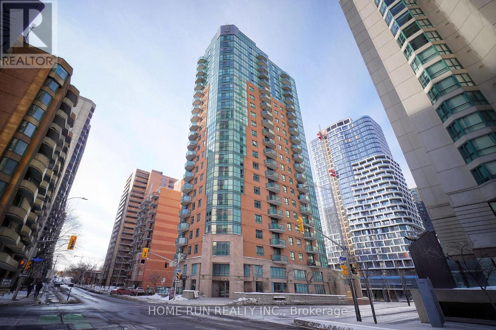 305 - 445 LAURIER AVENUE W, Ottawa, Ontario