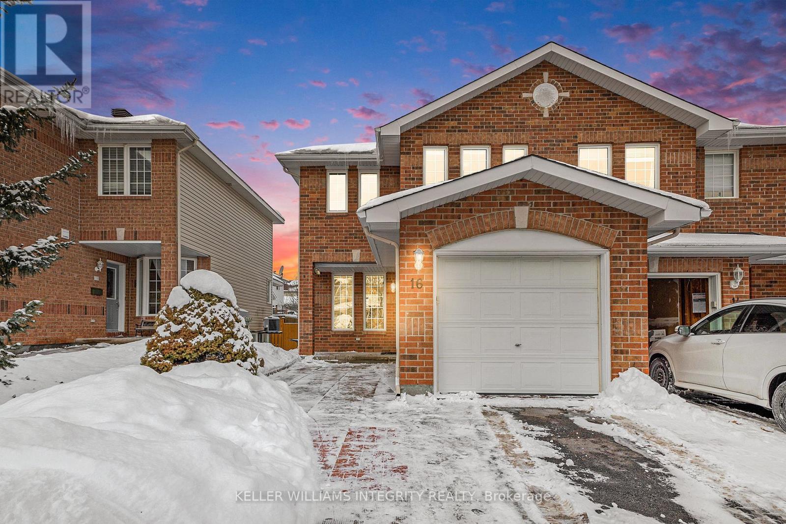 16 WOLISTON CRESCENT, Ottawa, Ontario