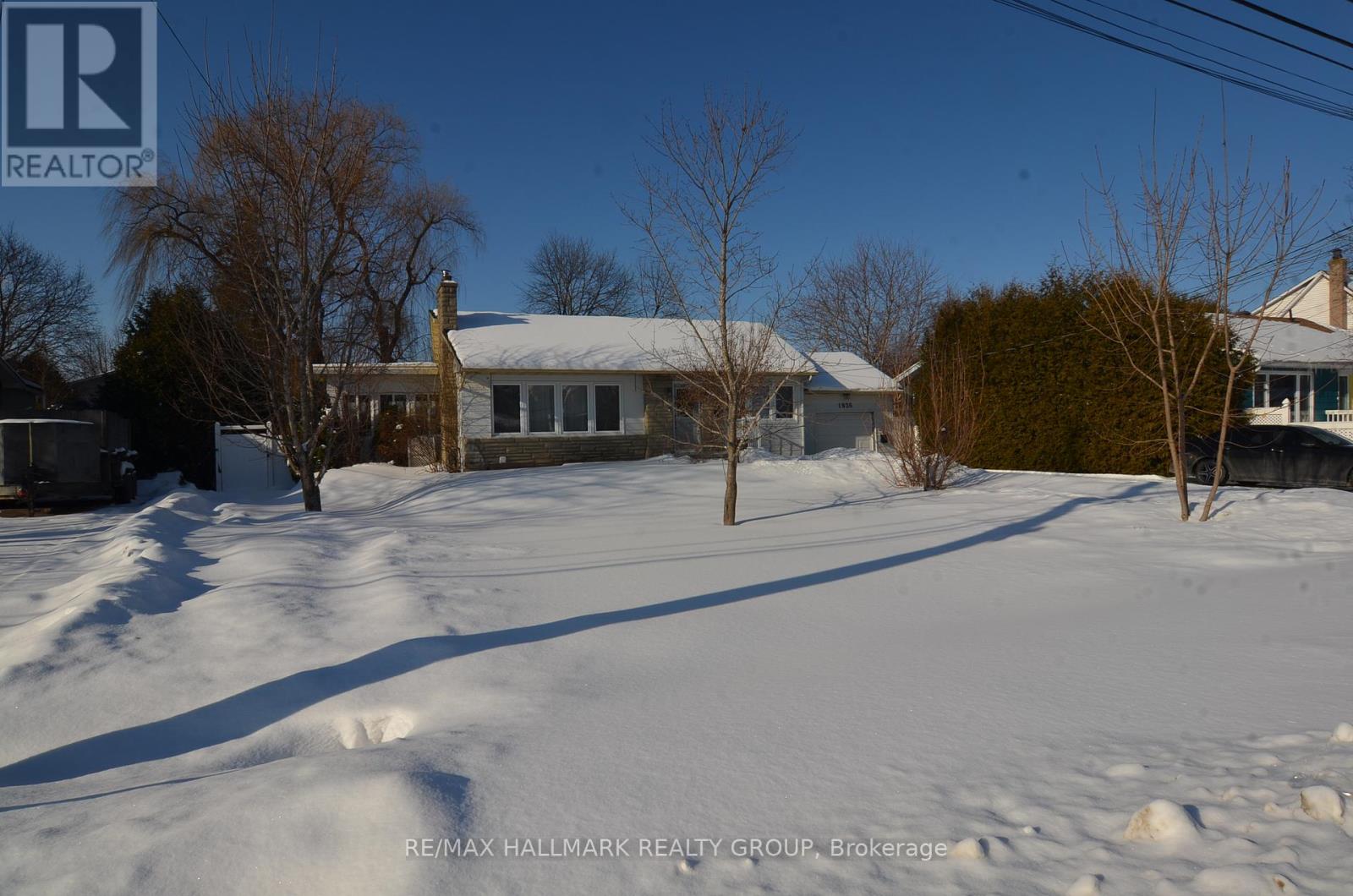 1926 BELCOURT BOULEVARD, Ottawa, Ontario