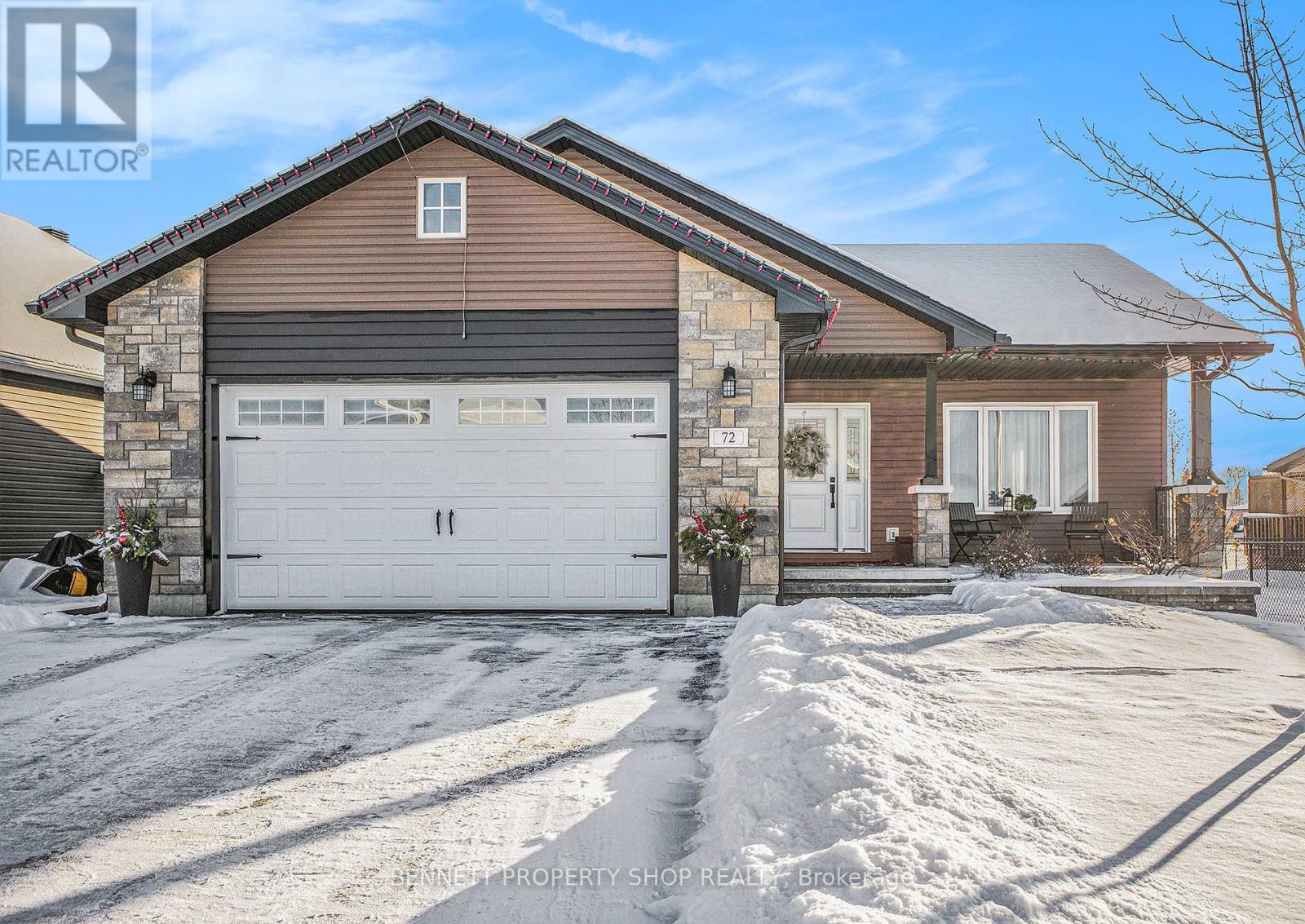 72 OTTERIDGE DRIVE, Renfrew, Ontario