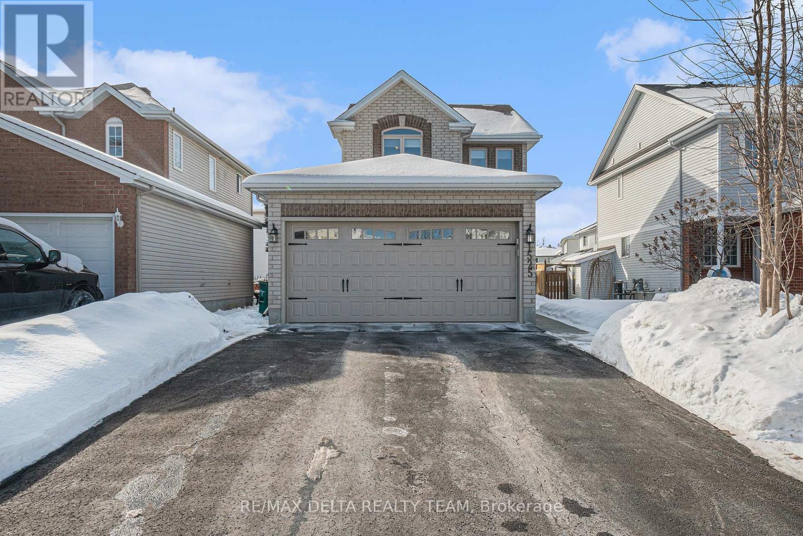 1525 SENATEURS WAY, Ottawa, Ontario