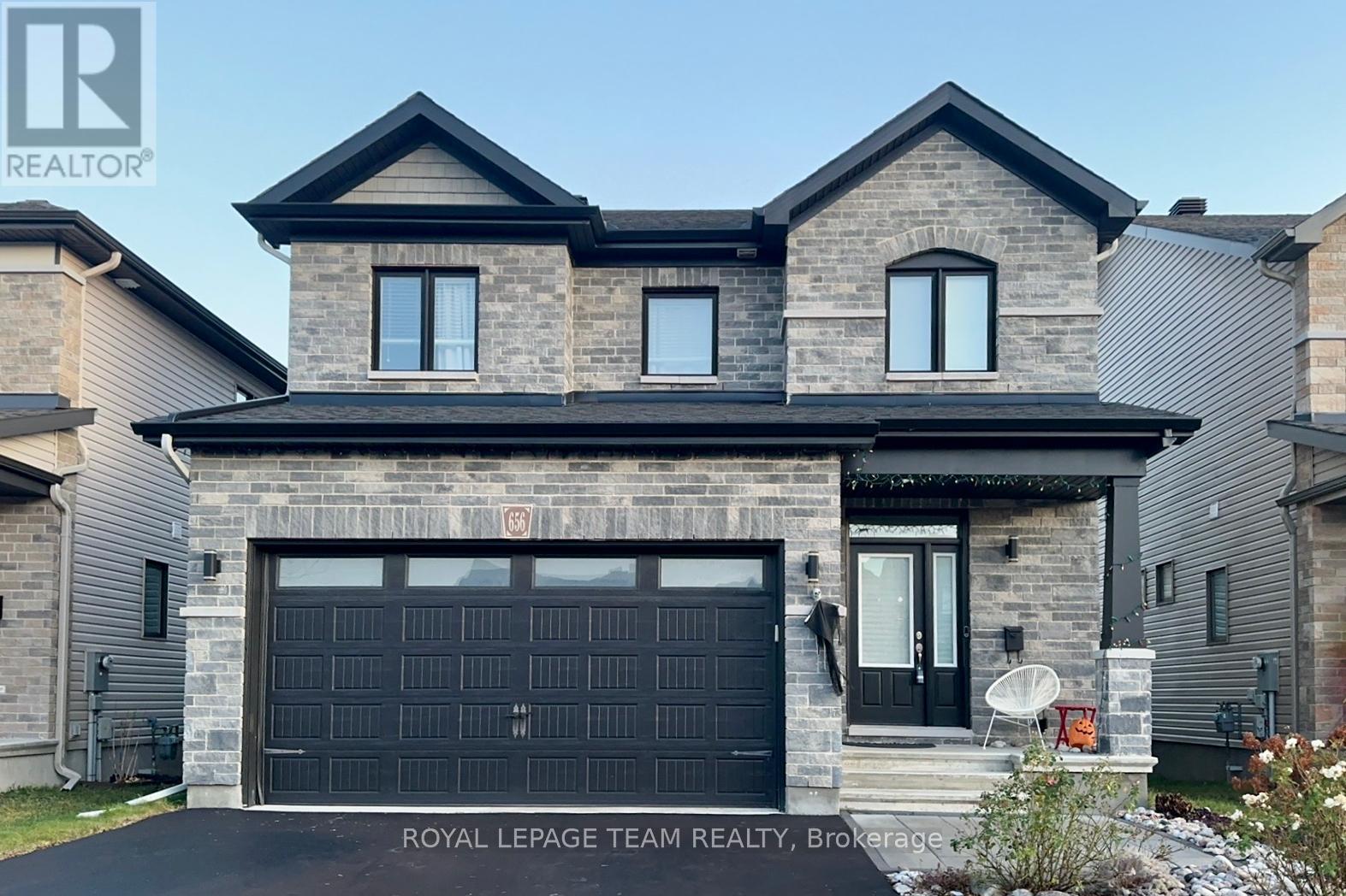 656 PARADE DRIVE, Ottawa, Ontario