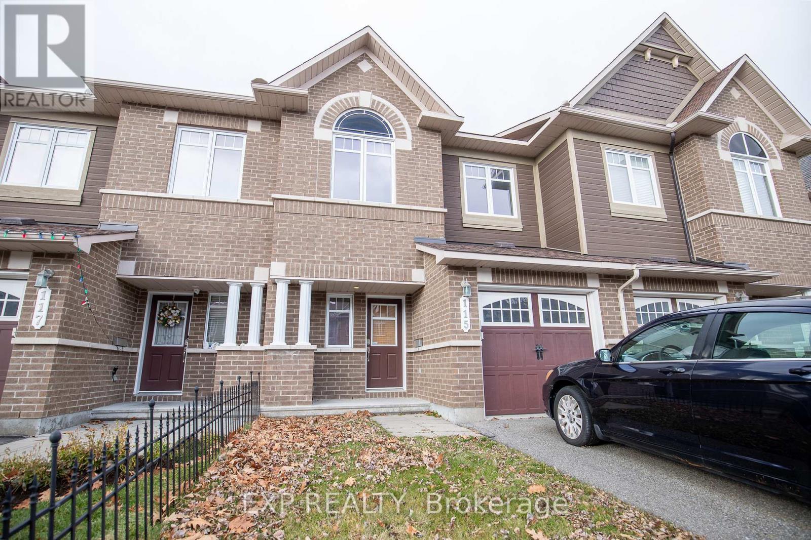 115 GARRITY CRESCENT, Ottawa, Ontario