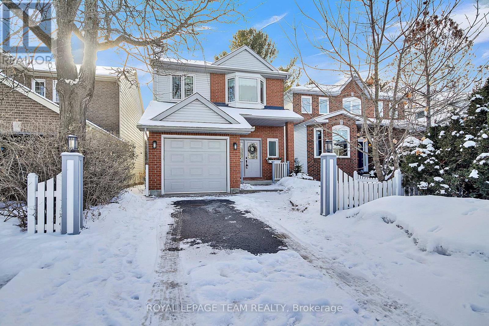 56 FORESTVIEW CRESCENT, Ottawa, Ontario