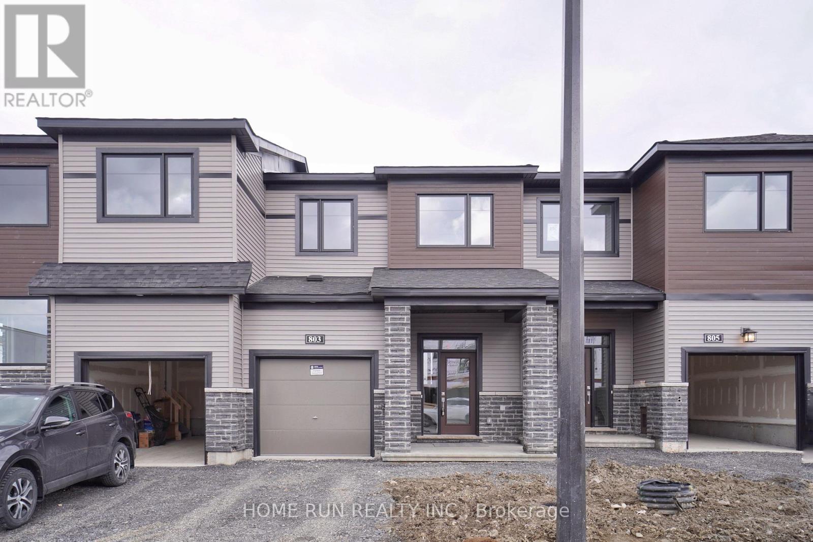 803 EVERBLOOM LANE, Ottawa, Ontario