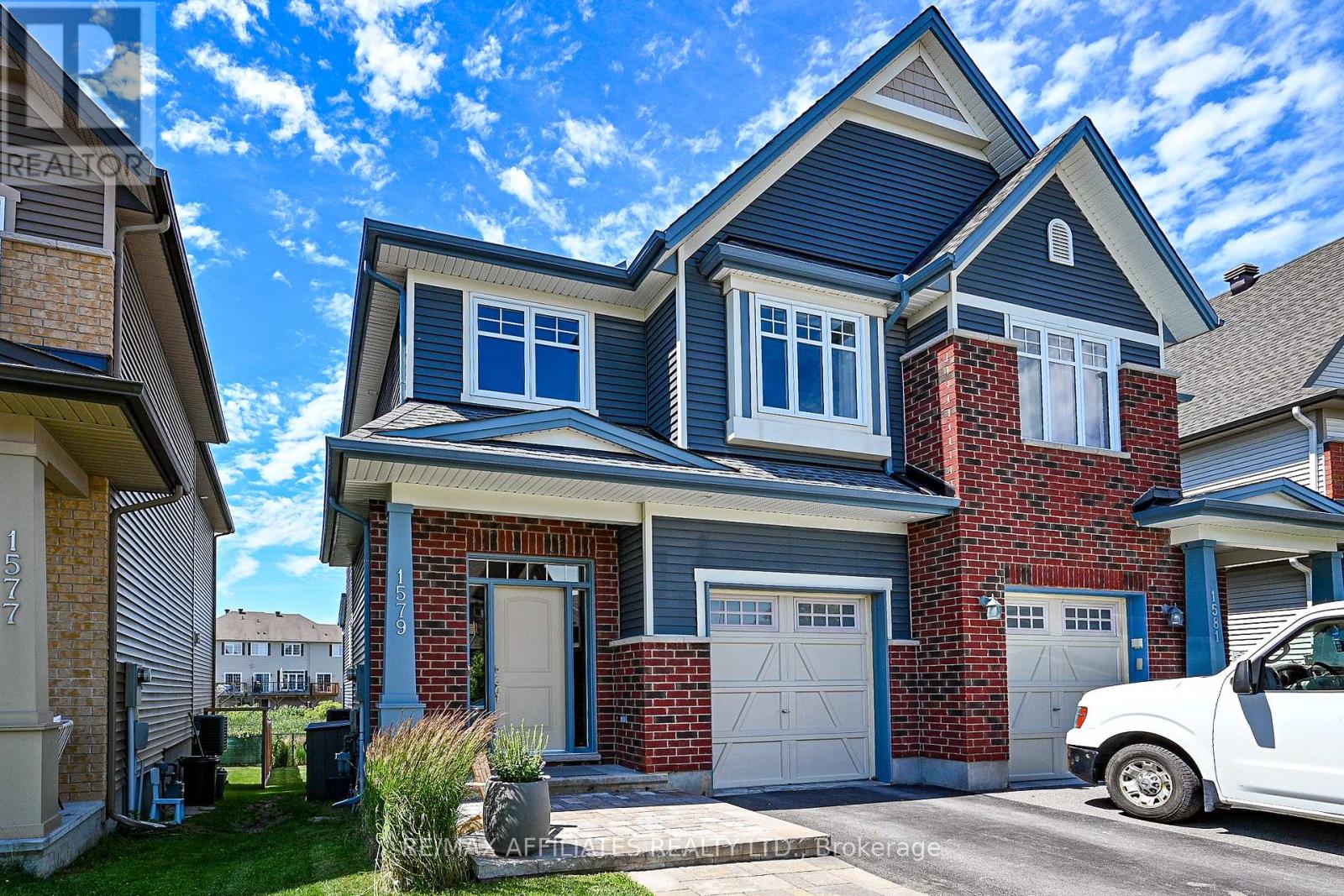 1579 CARRONBRIDGE CIRCLE, Ottawa, Ontario