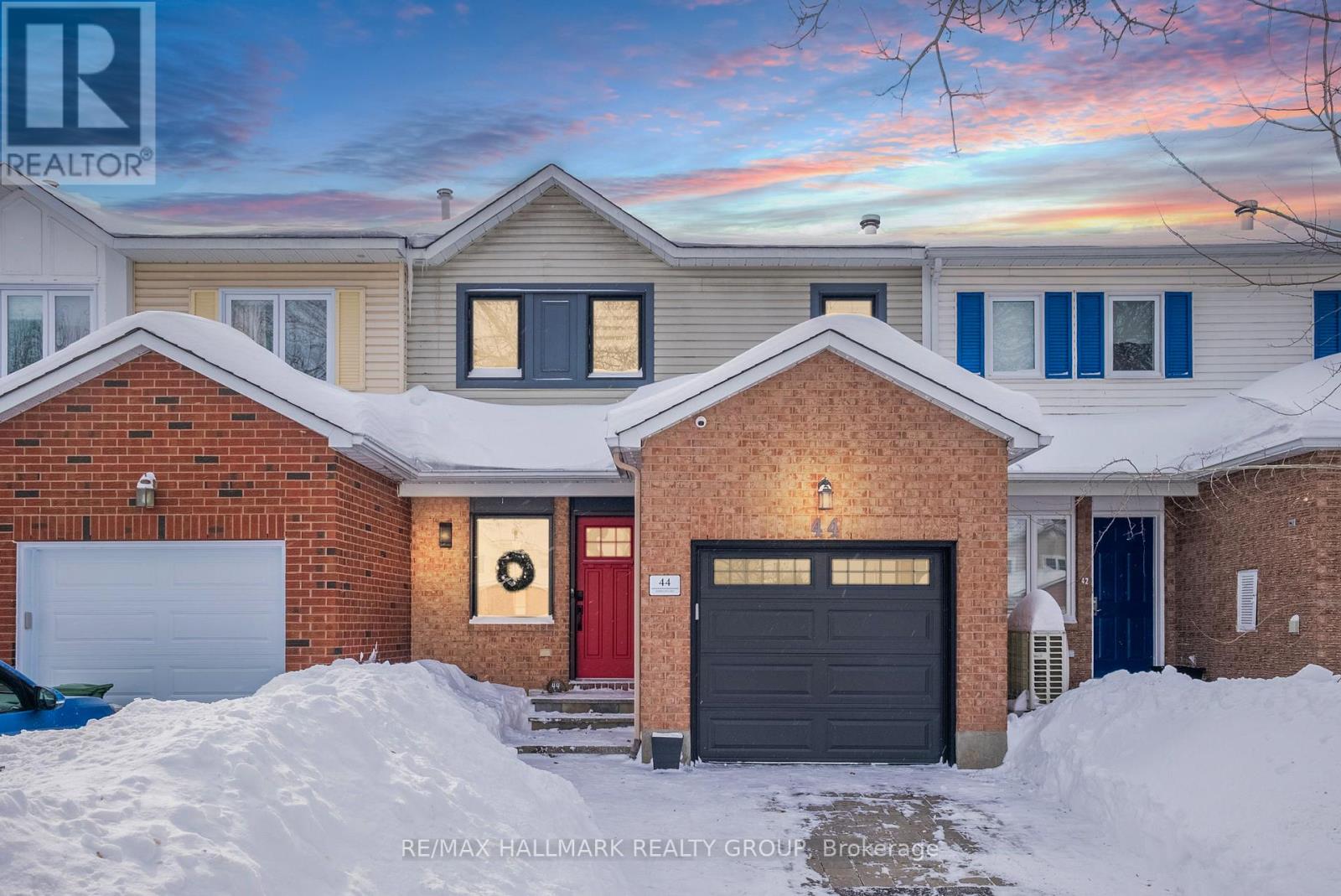 44 KIMBOLTON CRESCENT, Ottawa, Ontario