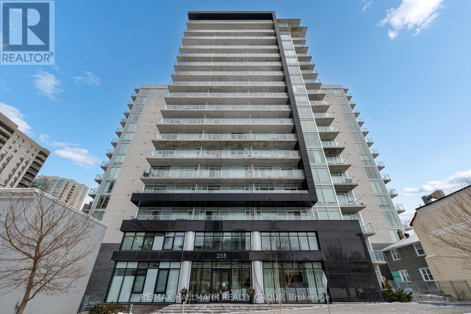 812 - 255 BAY STREET, Ottawa, Ontario