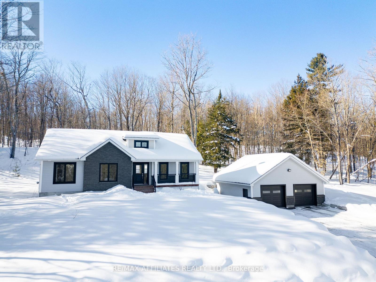 174 MARKLE ROAD, Lanark Highlands, Ontario