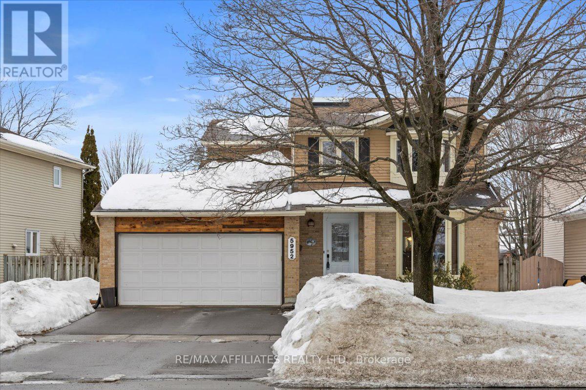 5952 MEADOWGLEN DRIVE, Ottawa, Ontario