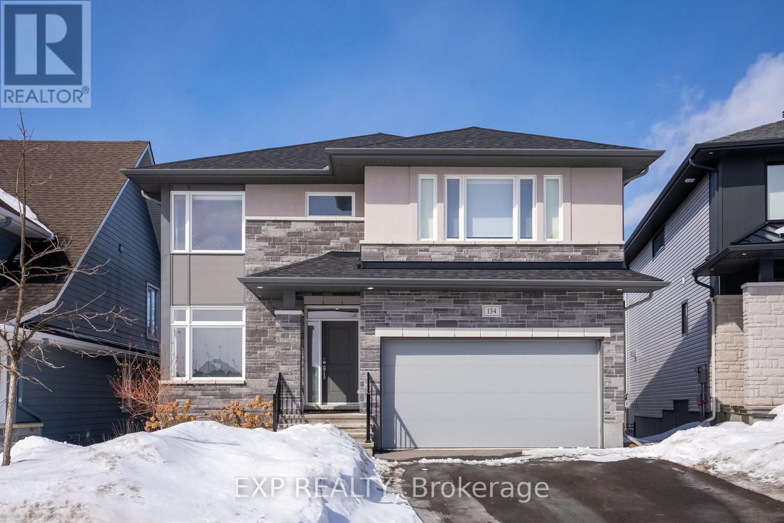 134 ESCARPMENT CRESCENT, Ottawa, Ontario