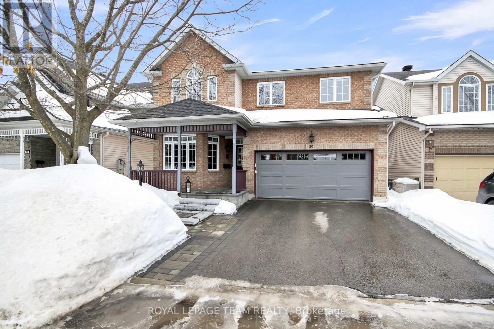 20 GOLDER'S GREEN LANE, Ottawa, Ontario