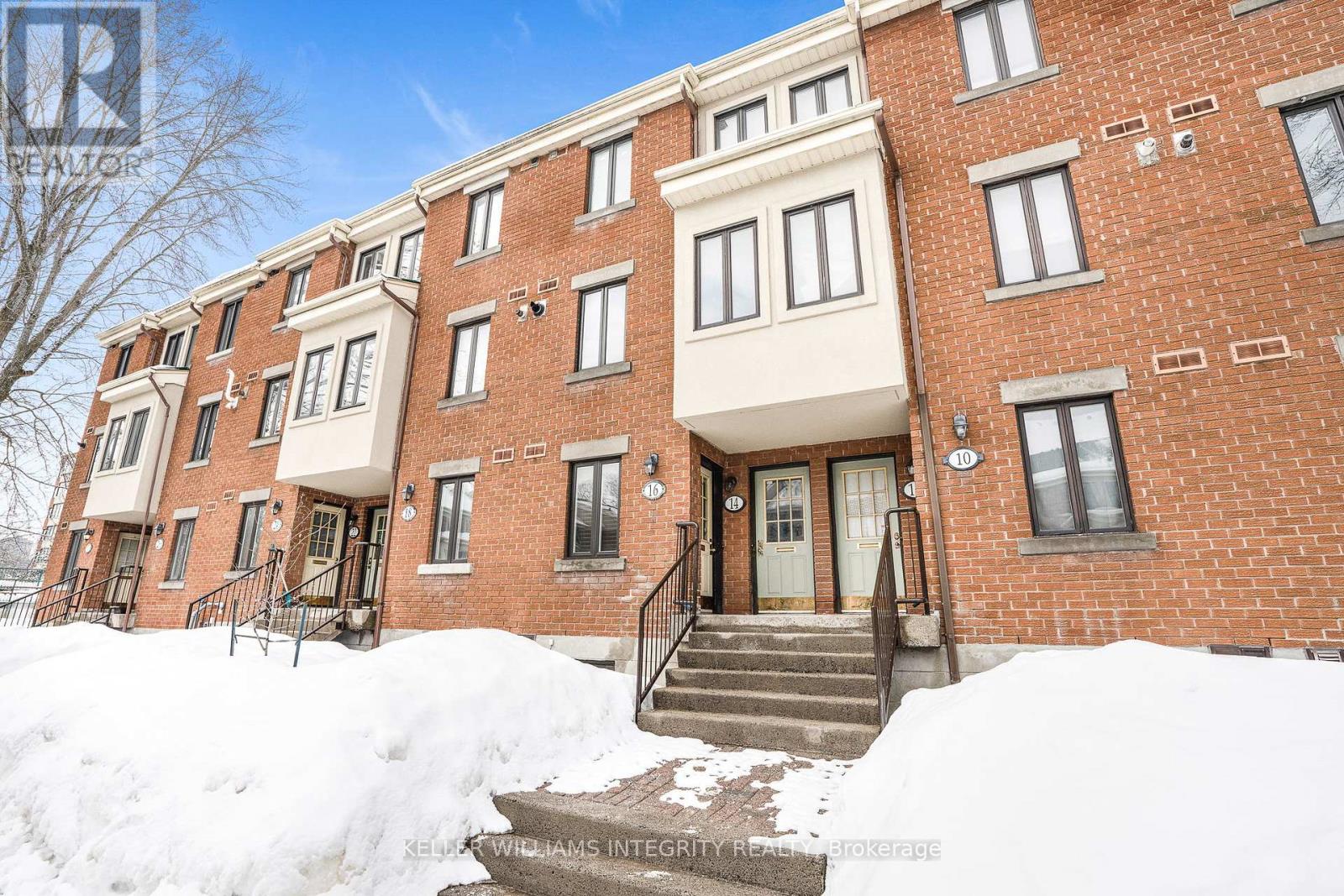 16 CRISPIN PRIVATE, Ottawa, Ontario