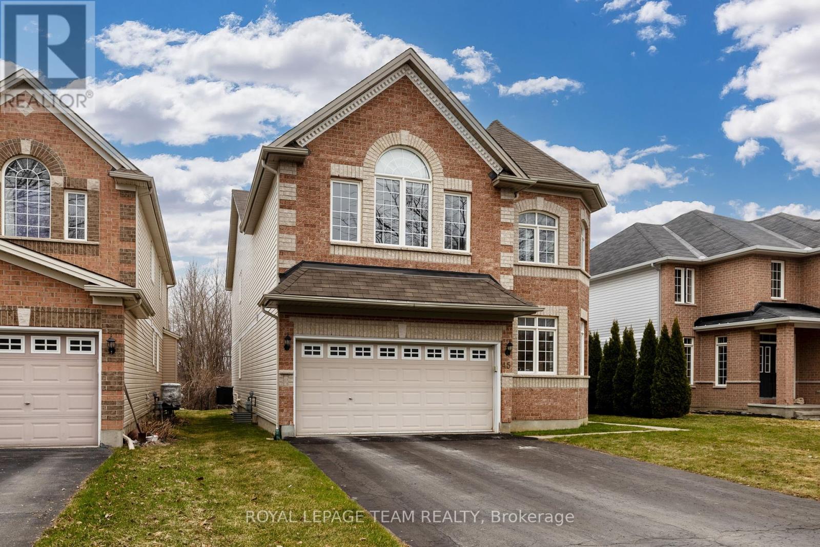 45 CATTERICK CRESCENT, Ottawa, Ontario