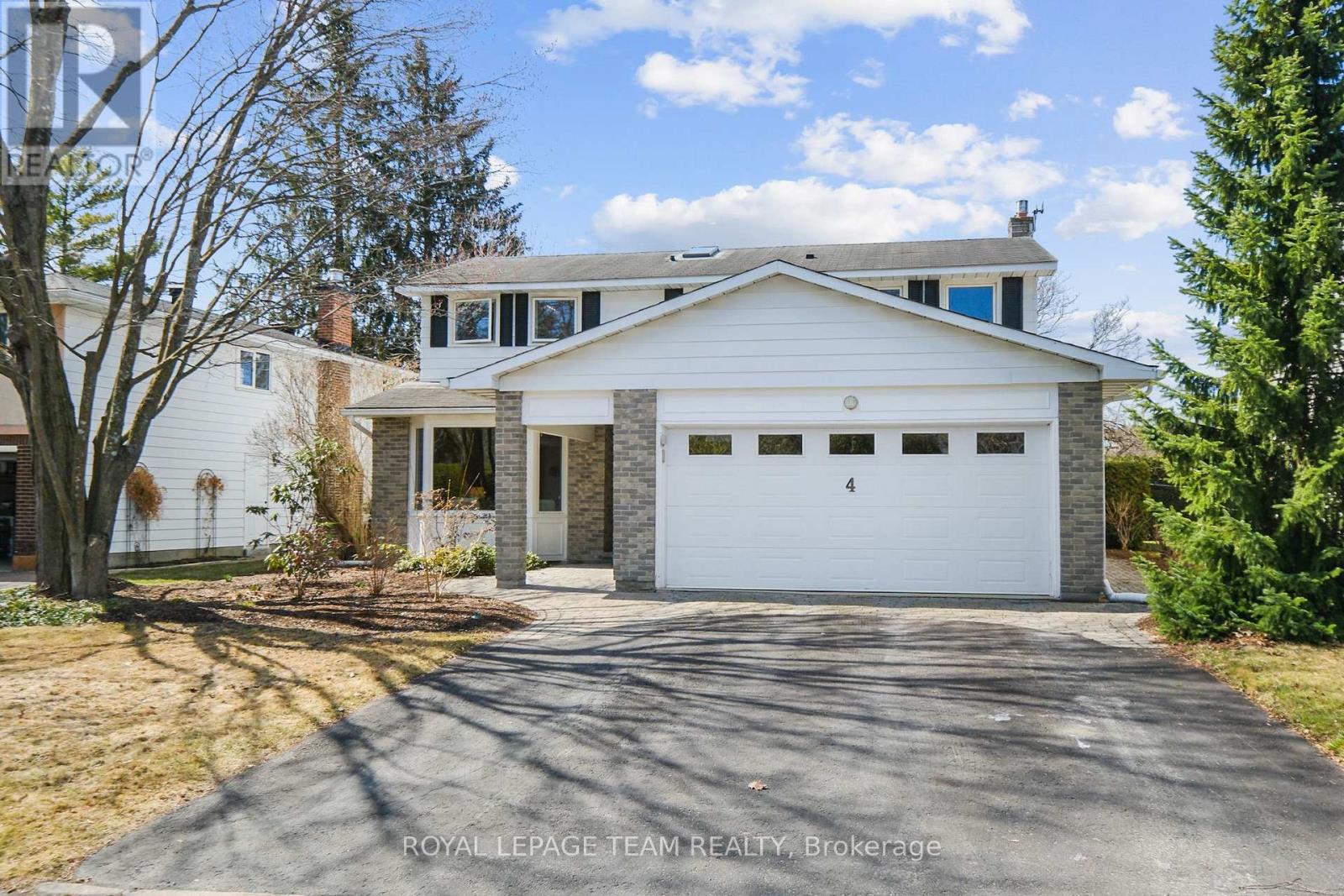 4 VALEWOOD CRESCENT, Ottawa, Ontario