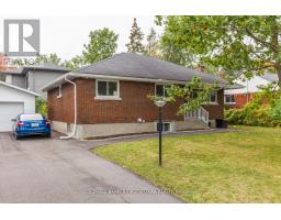 34 WESTWOOD DRIVE, Ottawa, Ontario