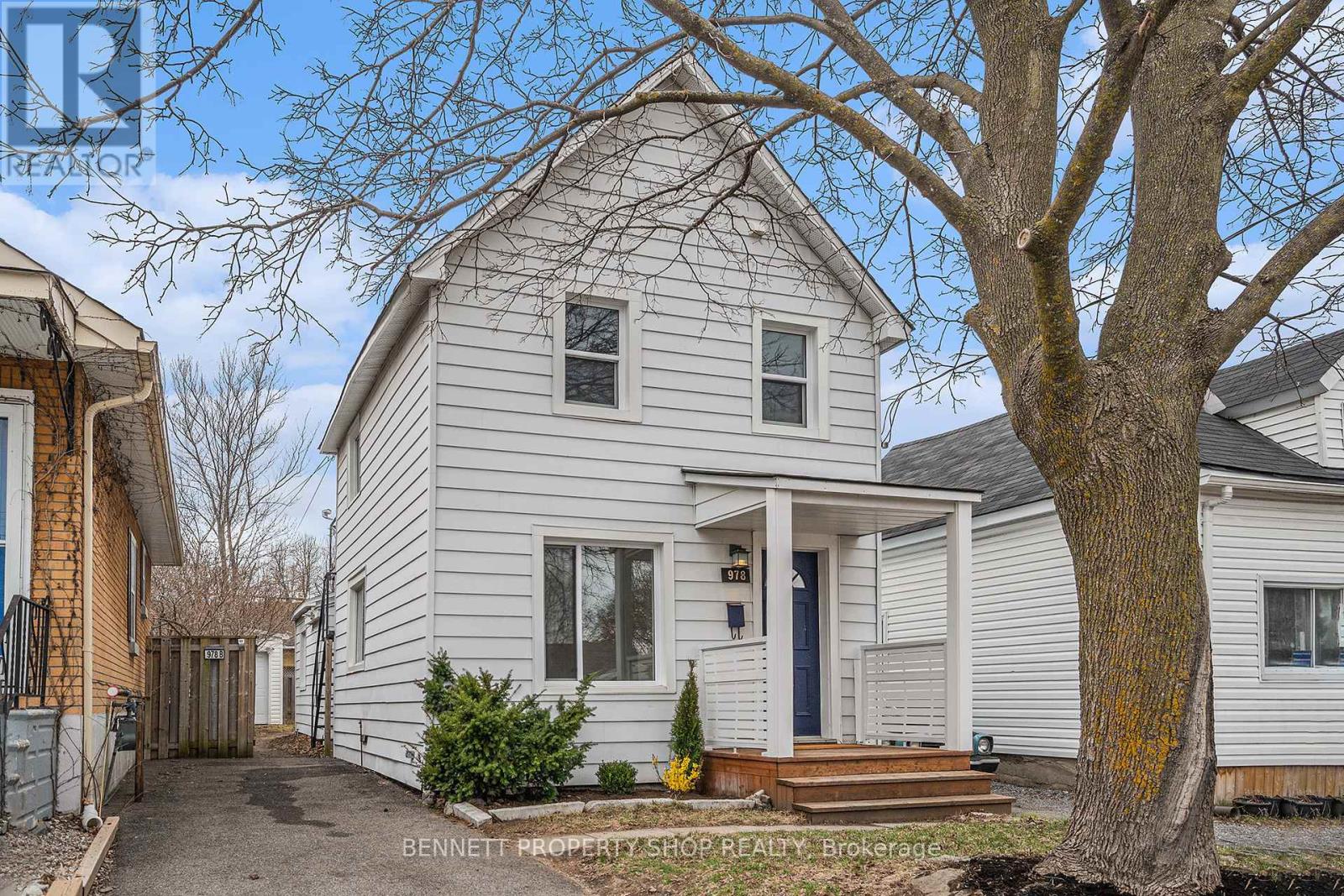 978 ADMIRAL AVENUE, Ottawa, Ontario