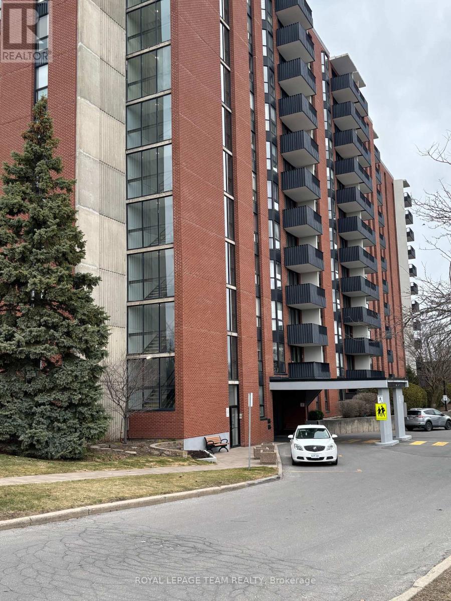 403 - 2951 RIVERSIDE DRIVE, Ottawa, Ontario