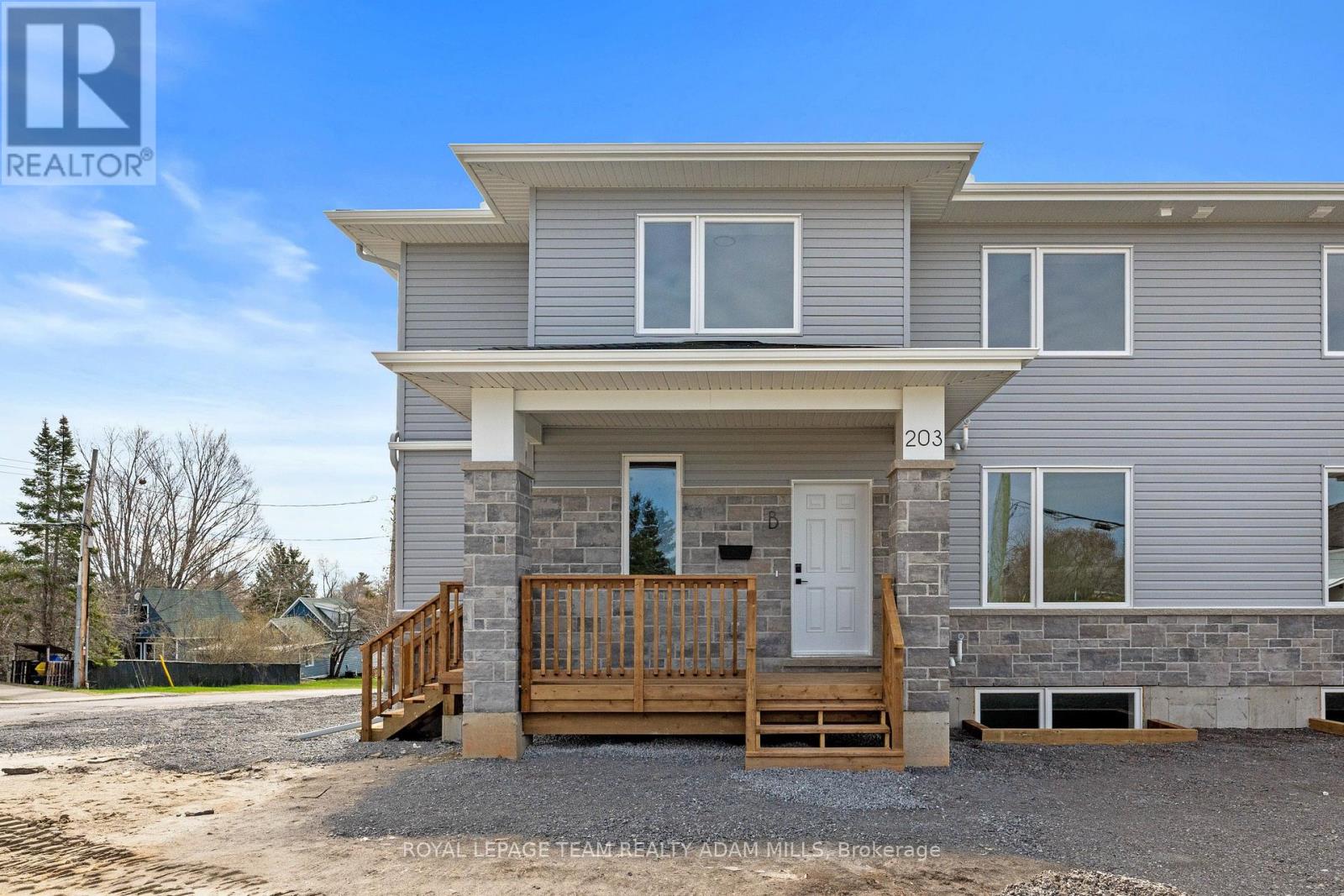 C - 203 TESKEY STREET, Mississippi Mills, Ontario