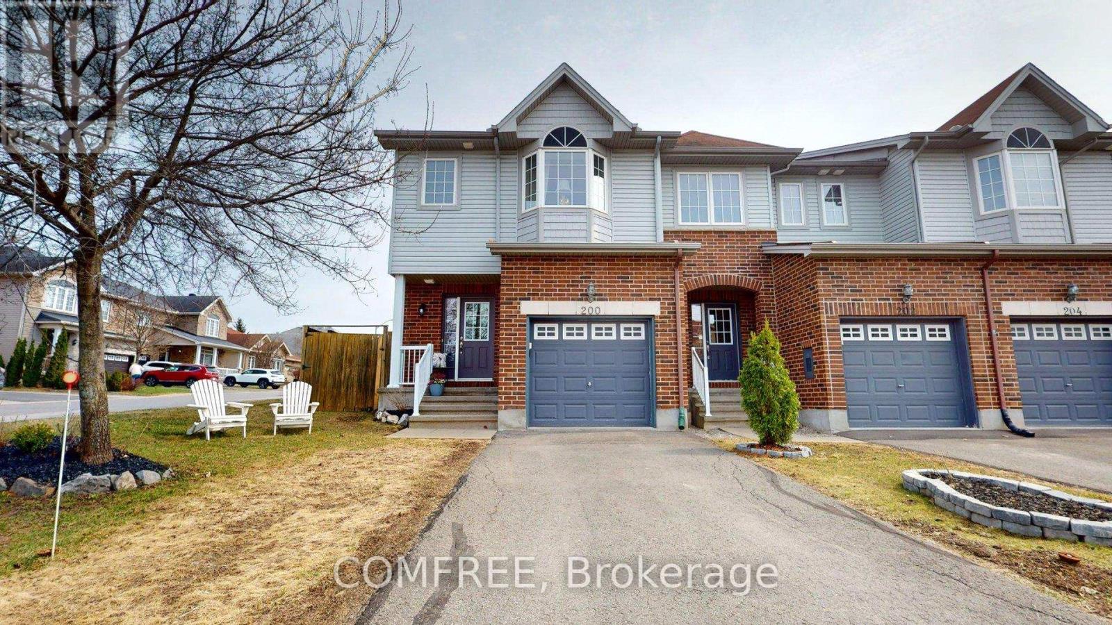 200 CITYVIEW CRESCENT, Ottawa, Ontario