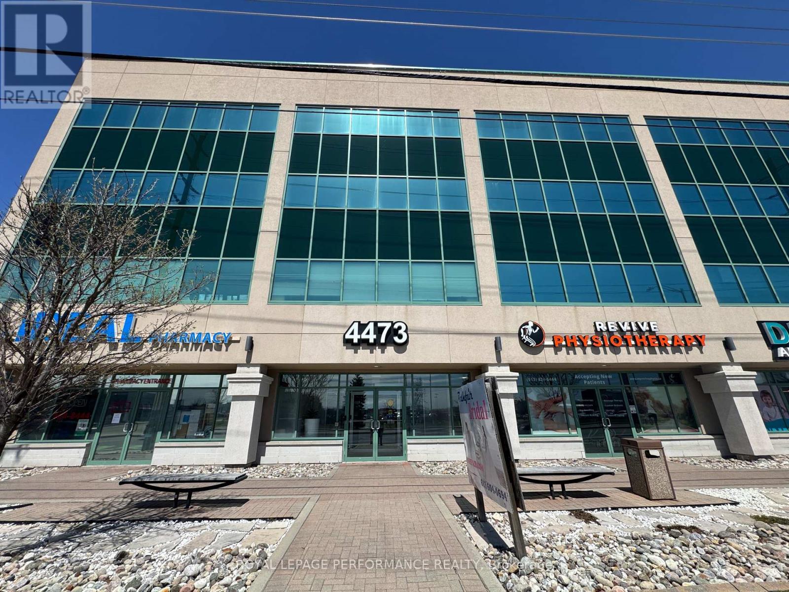 305 - 4473 INNES ROAD, Ottawa, Ontario