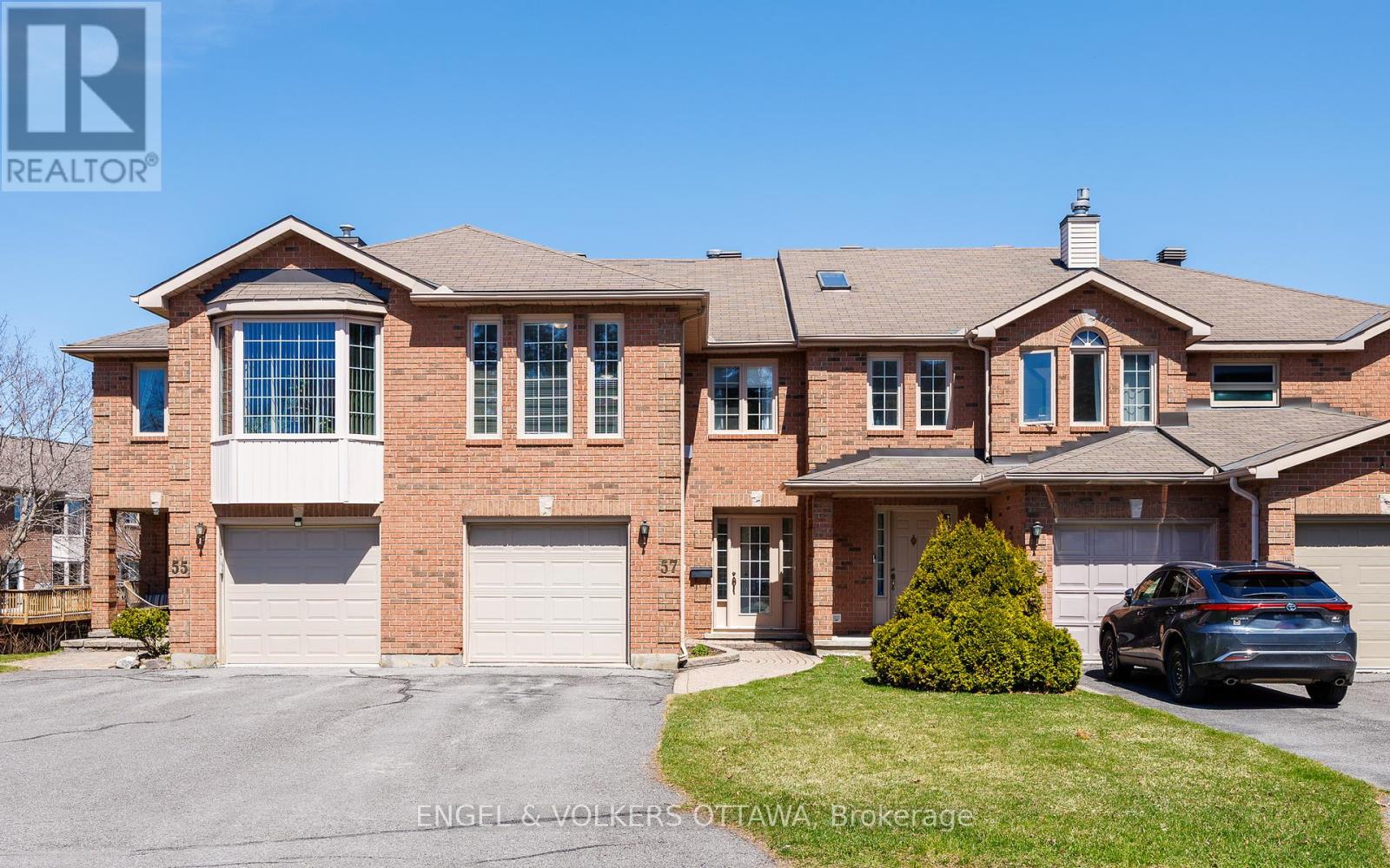 57 HODGSON COURT, Ottawa, Ontario