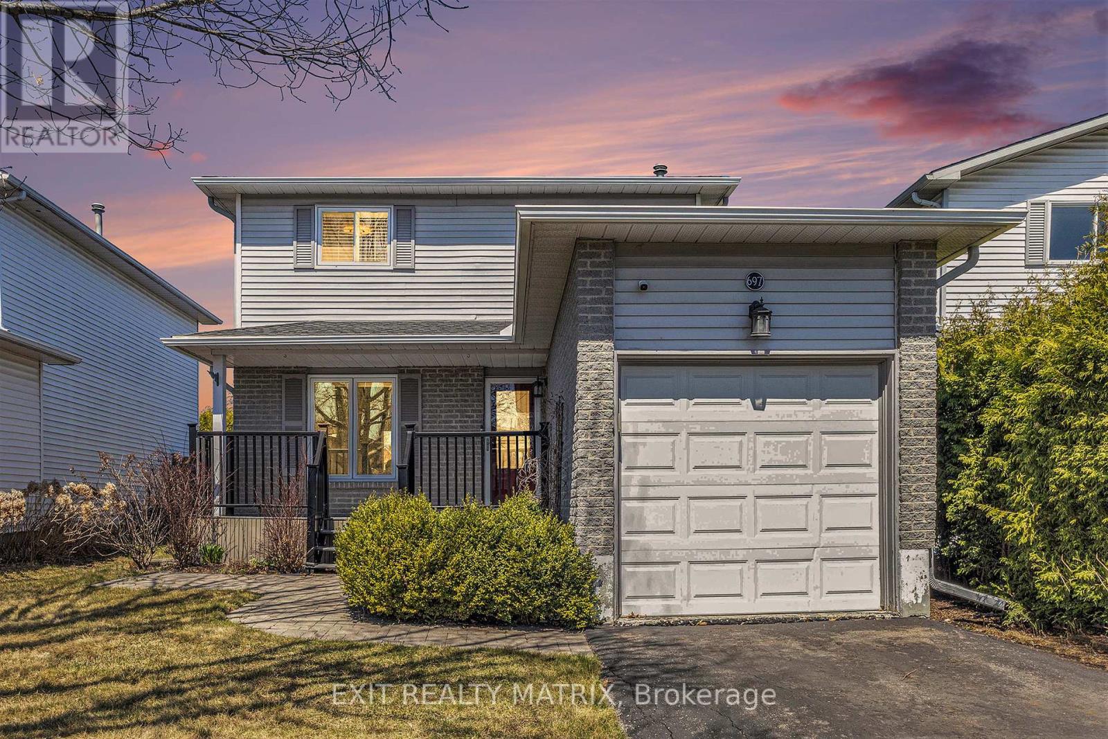 697 LEVAC DRIVE, Ottawa, Ontario