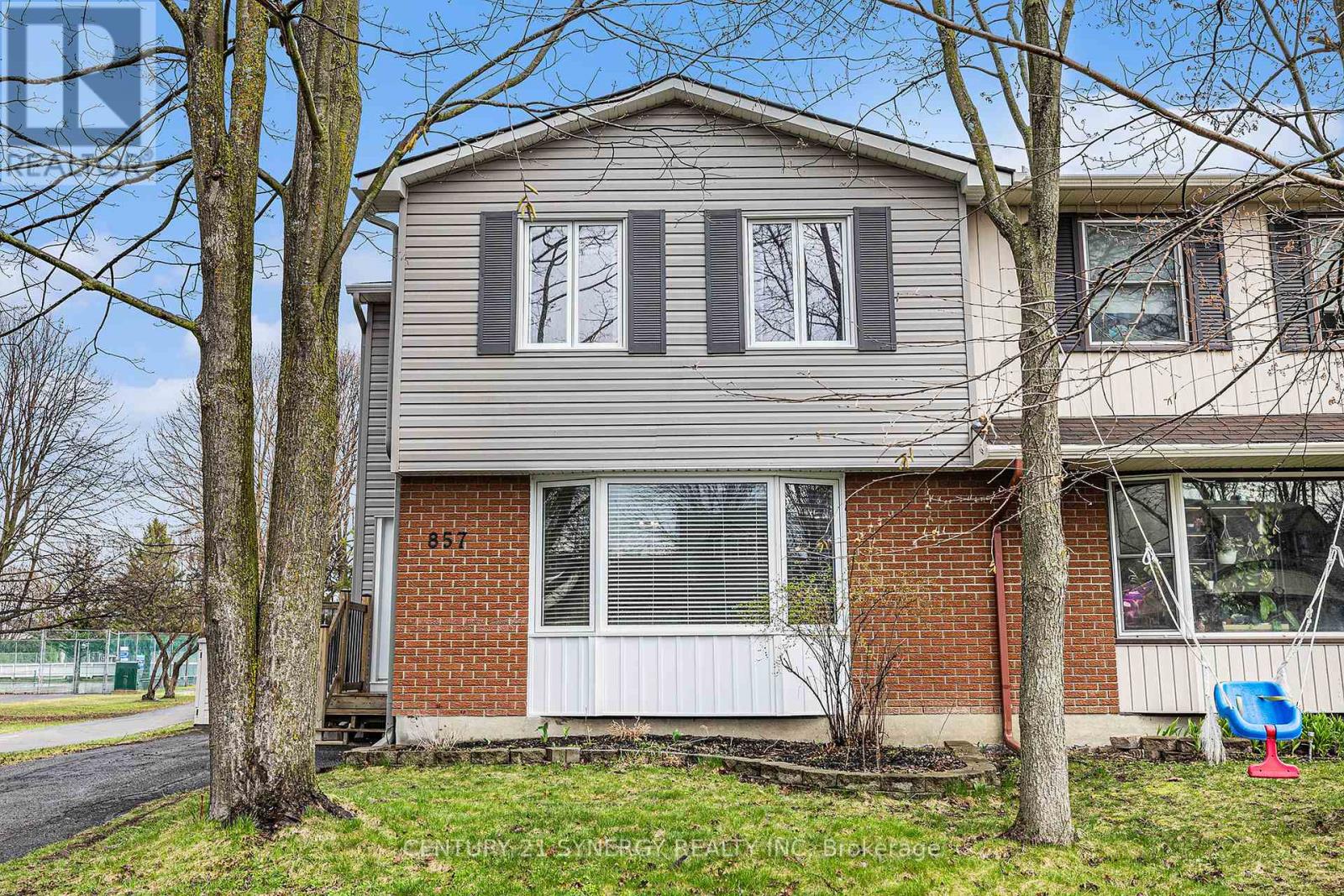 857 LAWNSBERRY DRIVE, Ottawa, Ontario