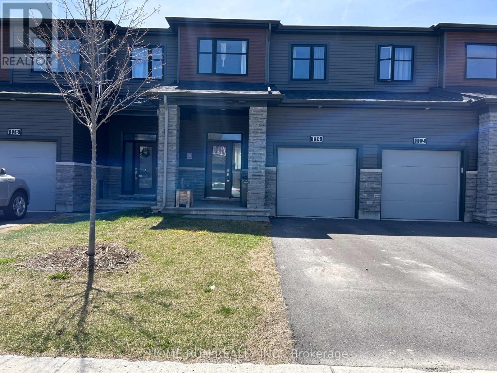 114 MAYNOOTH COURT, Ottawa, Ontario