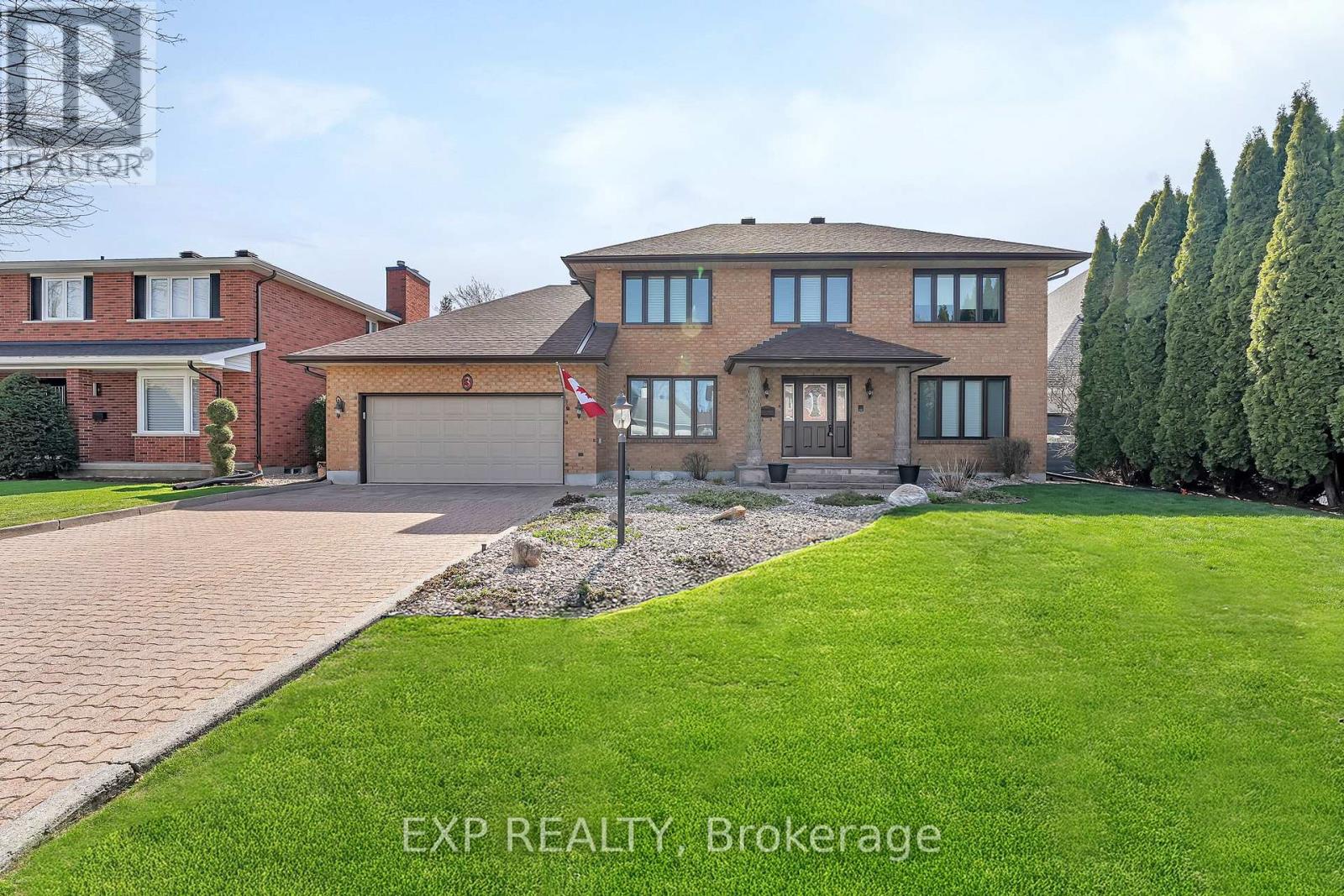 3 CRAIGMOHR COURT, Ottawa, Ontario
