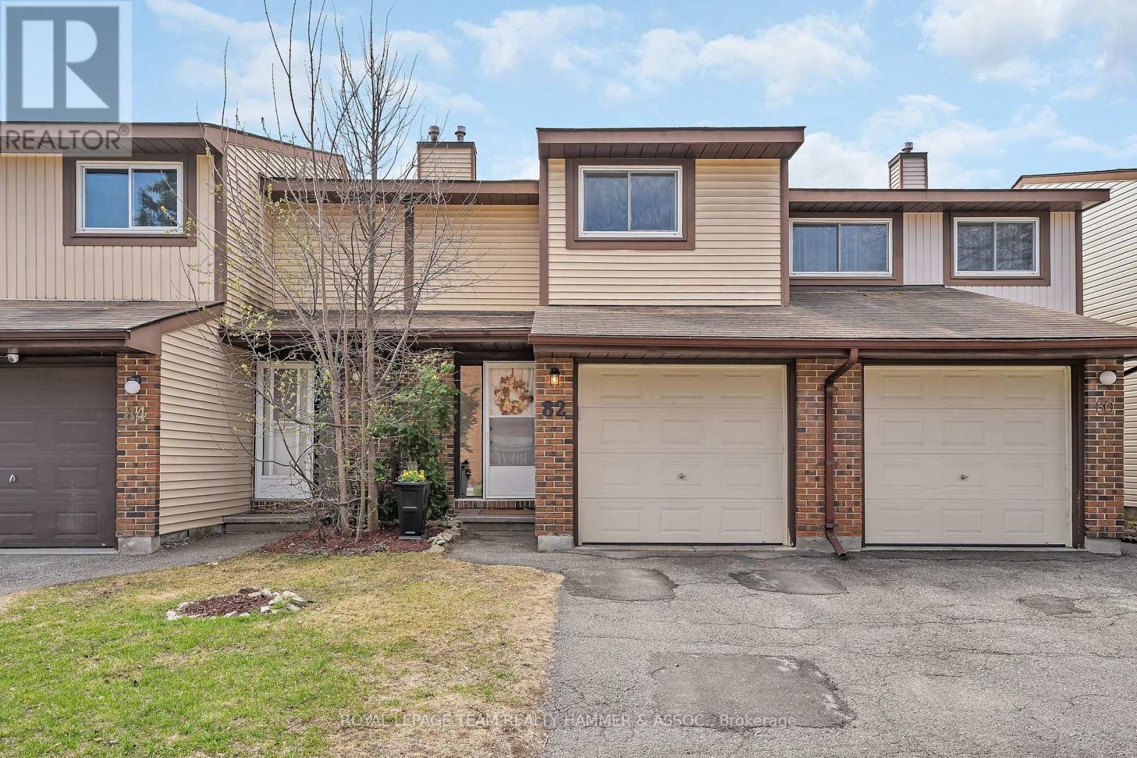 82 BANEBERRY CRESCENT, Ottawa, Ontario