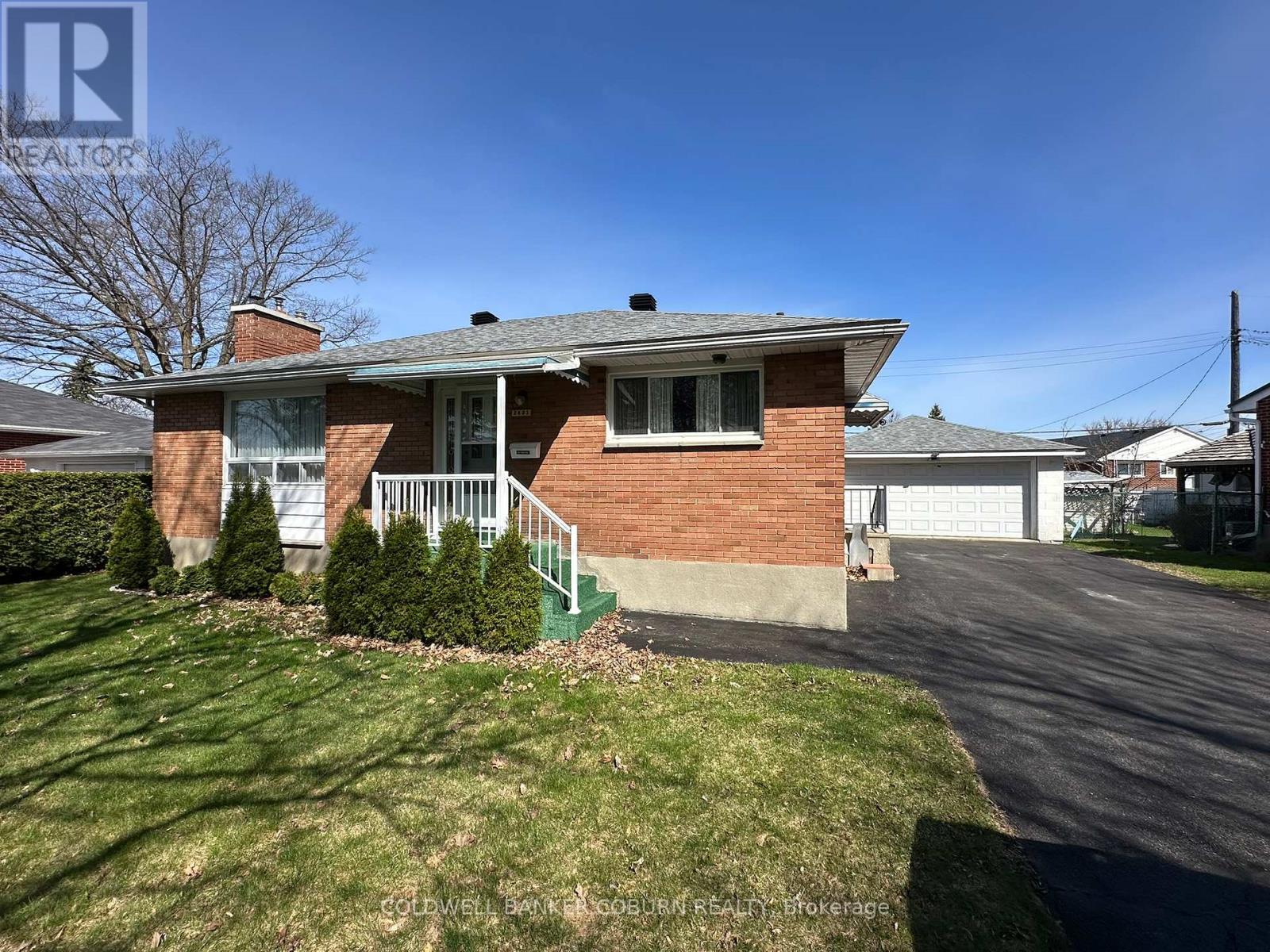 2401 DRURY LANE, Ottawa, Ontario