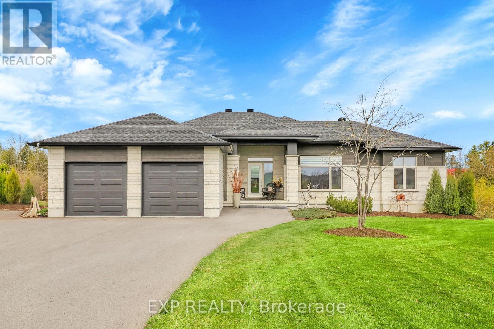 130 SUMNER DRIVE, Ottawa, Ontario