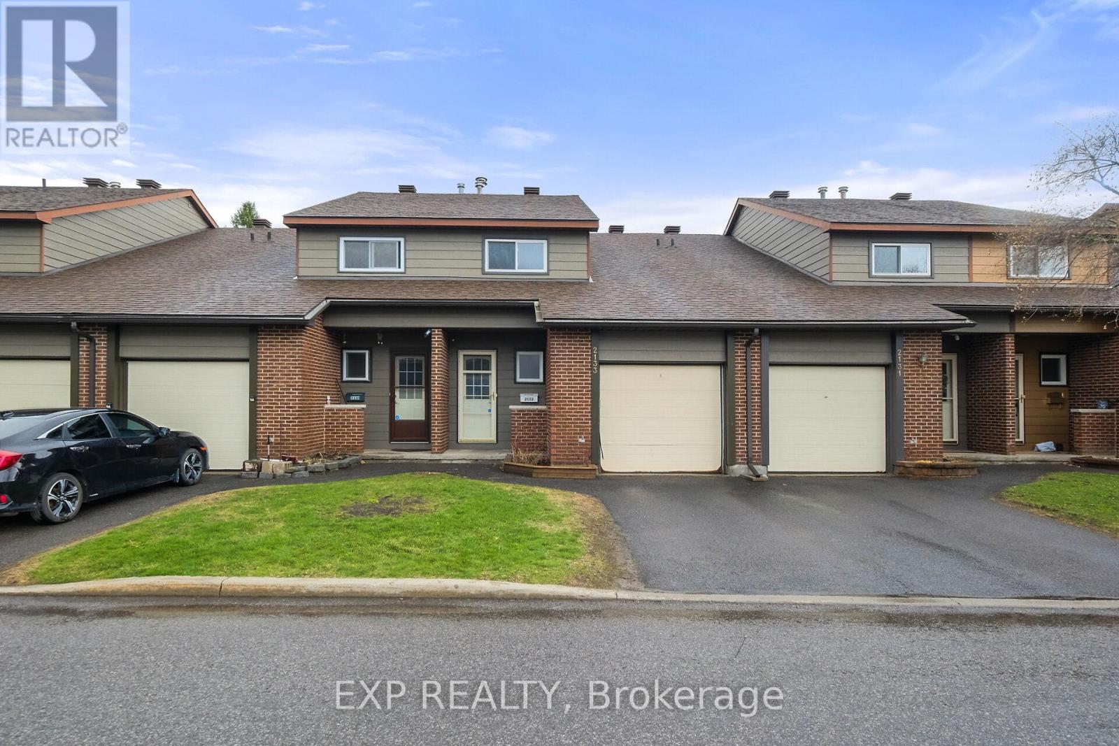 2133 ORIENT PARK DRIVE, Ottawa, Ontario