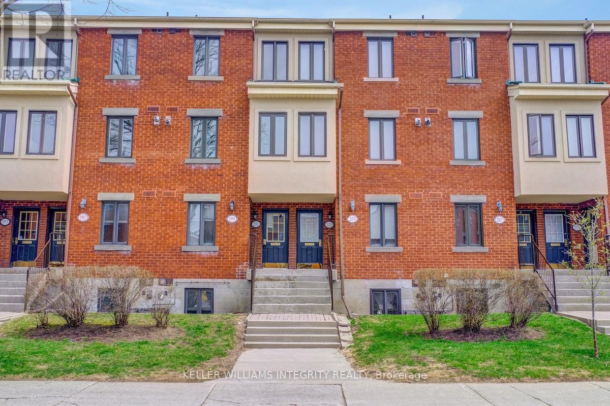 201 ALVIN ROAD, Ottawa, Ontario