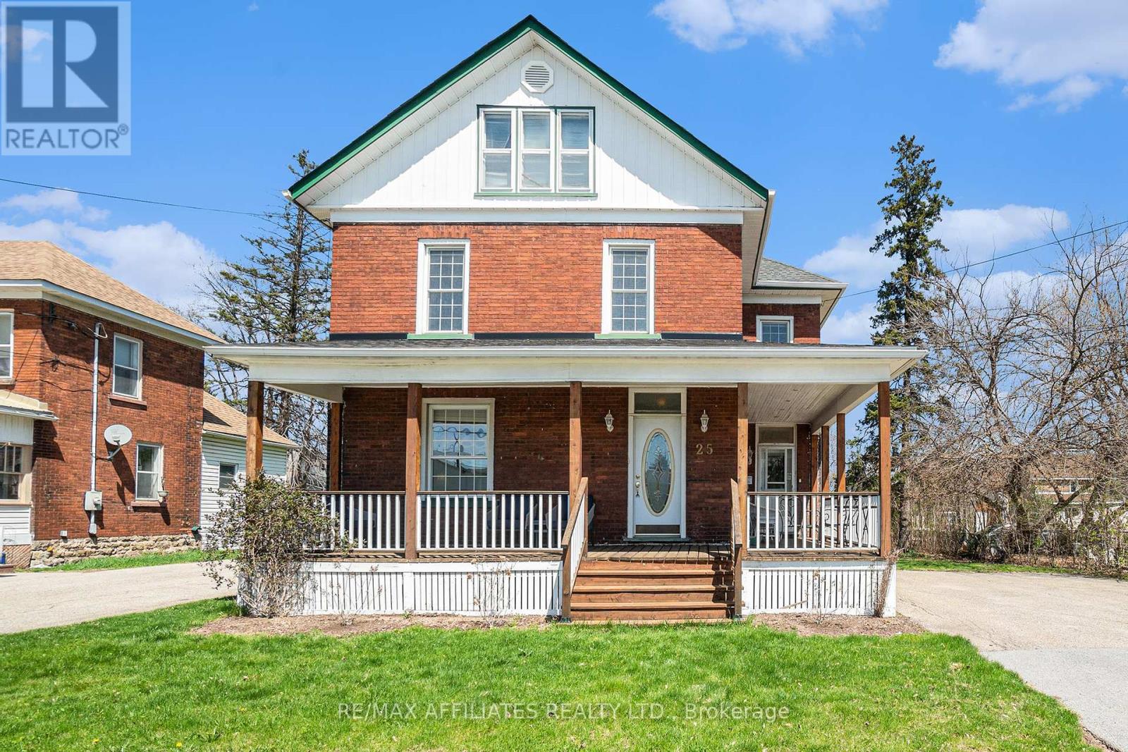 25 CONDIE STREET, Smith Falls, Ontario