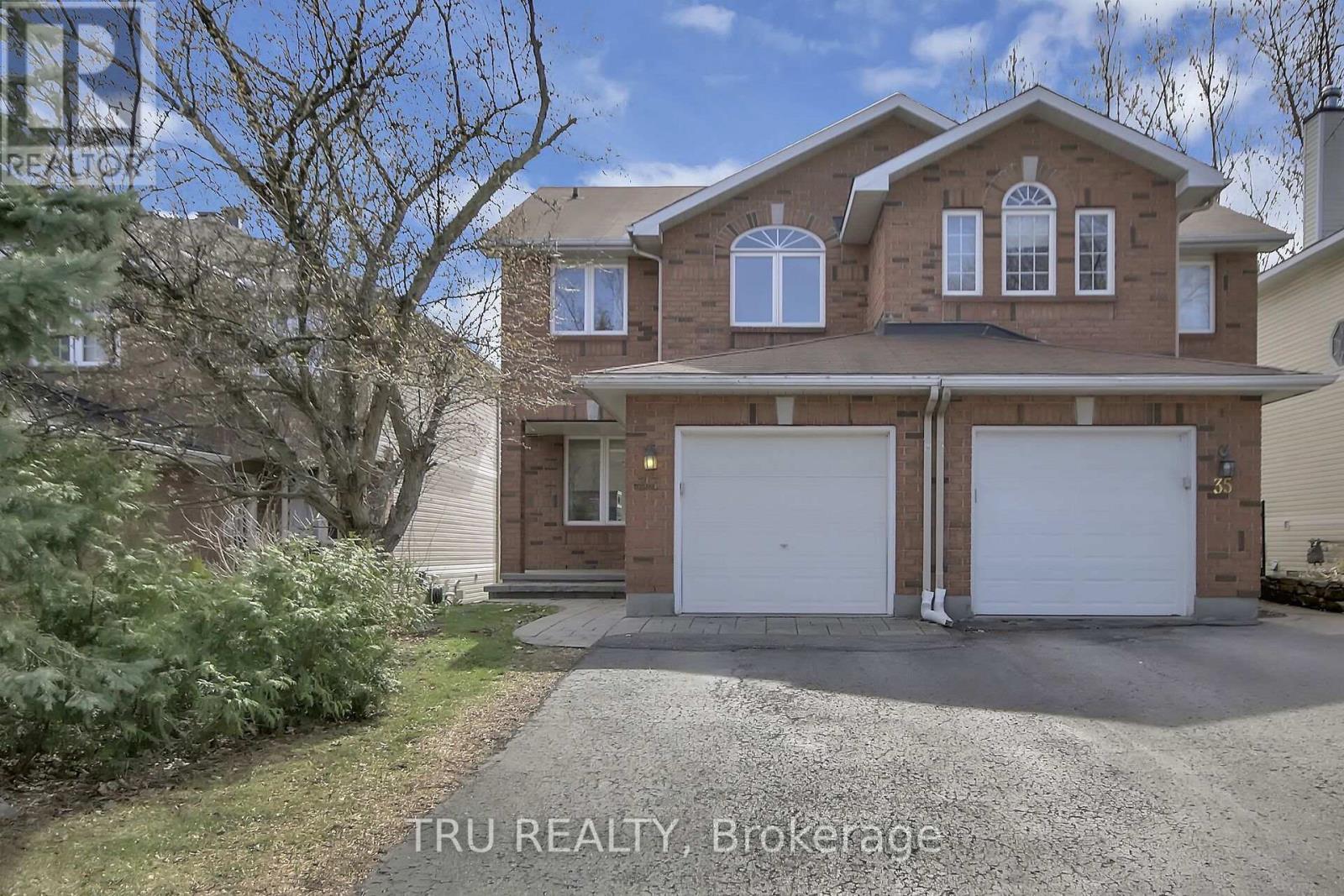 33 HIGHMONT COURT, Ottawa, Ontario